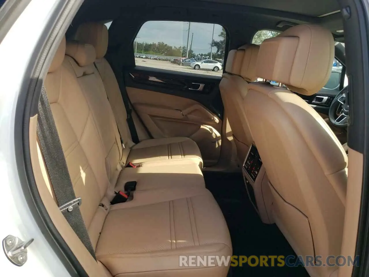 11 Photograph of a damaged car WP1AB2AY8MDA27555 PORSCHE CAYENNE 2021
