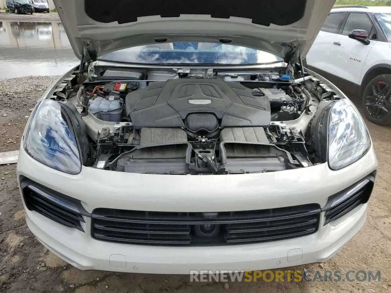 11 Photograph of a damaged car WP1AB2AYXMDA28173 PORSCHE CAYENNE 2021