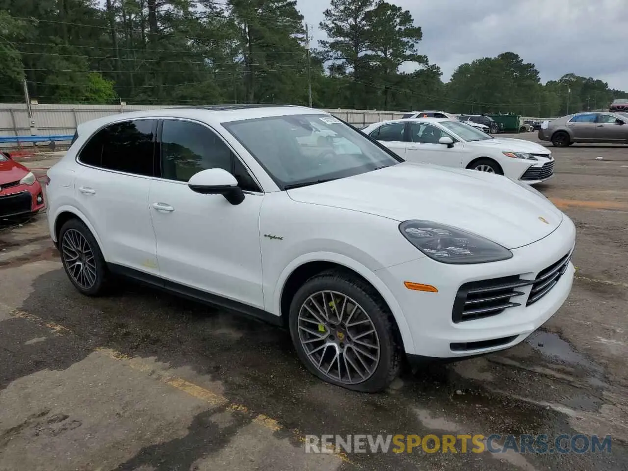4 Photograph of a damaged car WP1AE2AY1MDA24696 PORSCHE CAYENNE 2021