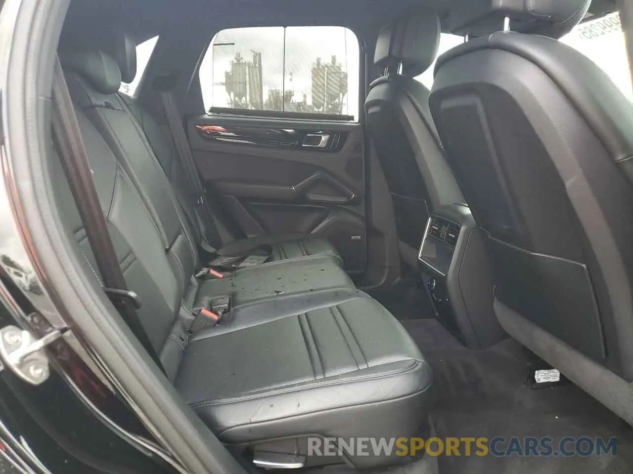 11 Photograph of a damaged car WP1AE2AYXMDA24972 PORSCHE CAYENNE 2021