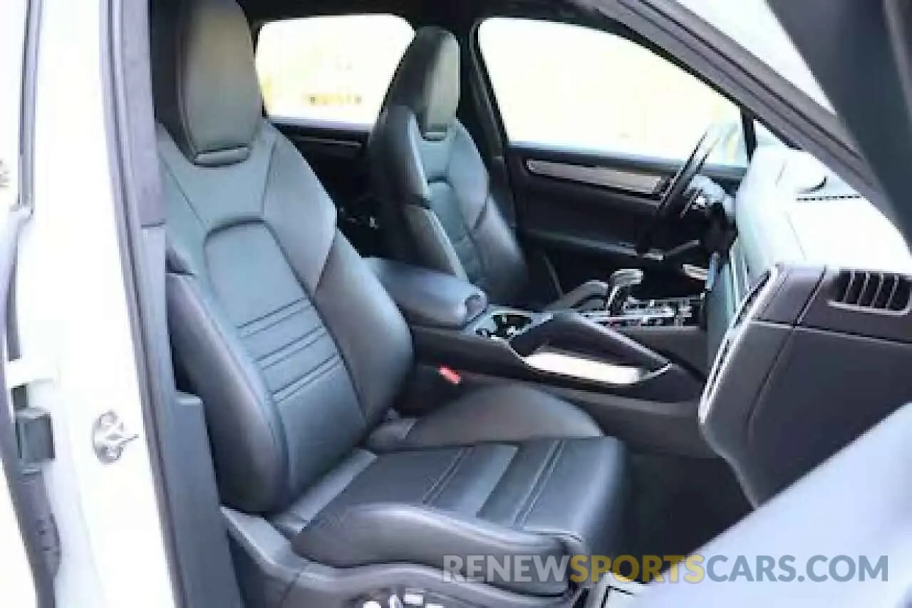 5 Photograph of a damaged car WP1AF2AY8MDA36017 PORSCHE CAYENNE 2021