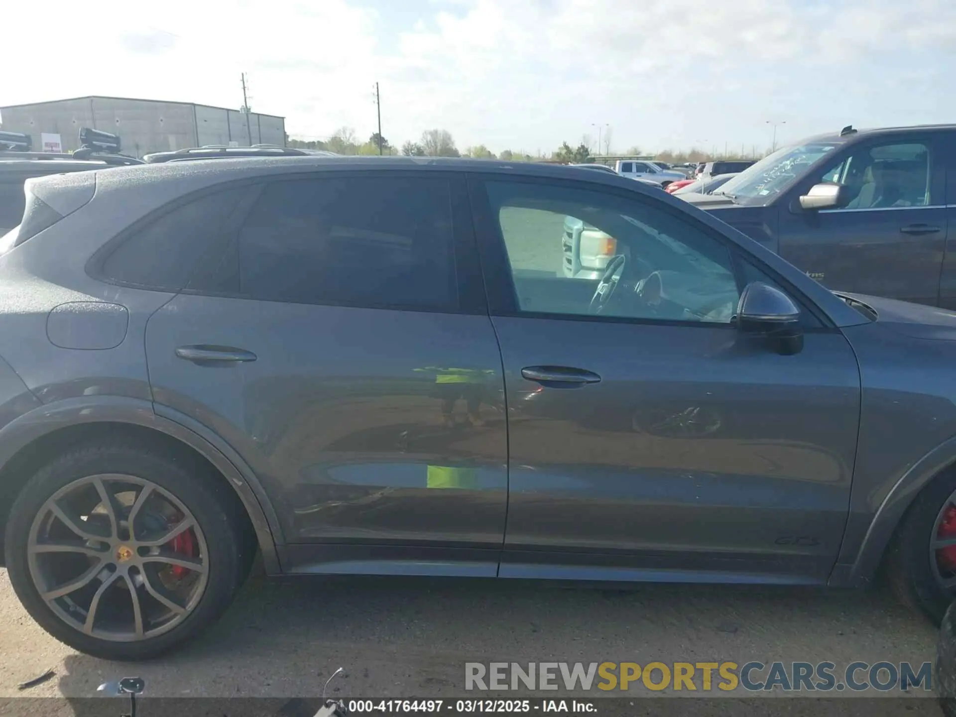 13 Photograph of a damaged car WP1AG2AY5MDA33993 PORSCHE CAYENNE 2021