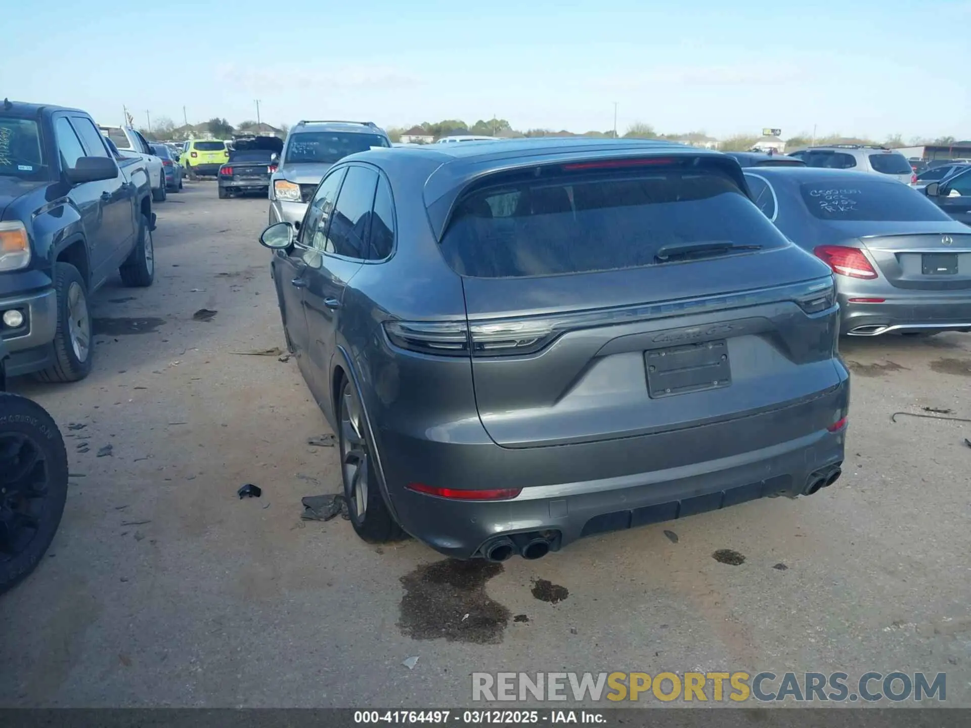 3 Photograph of a damaged car WP1AG2AY5MDA33993 PORSCHE CAYENNE 2021