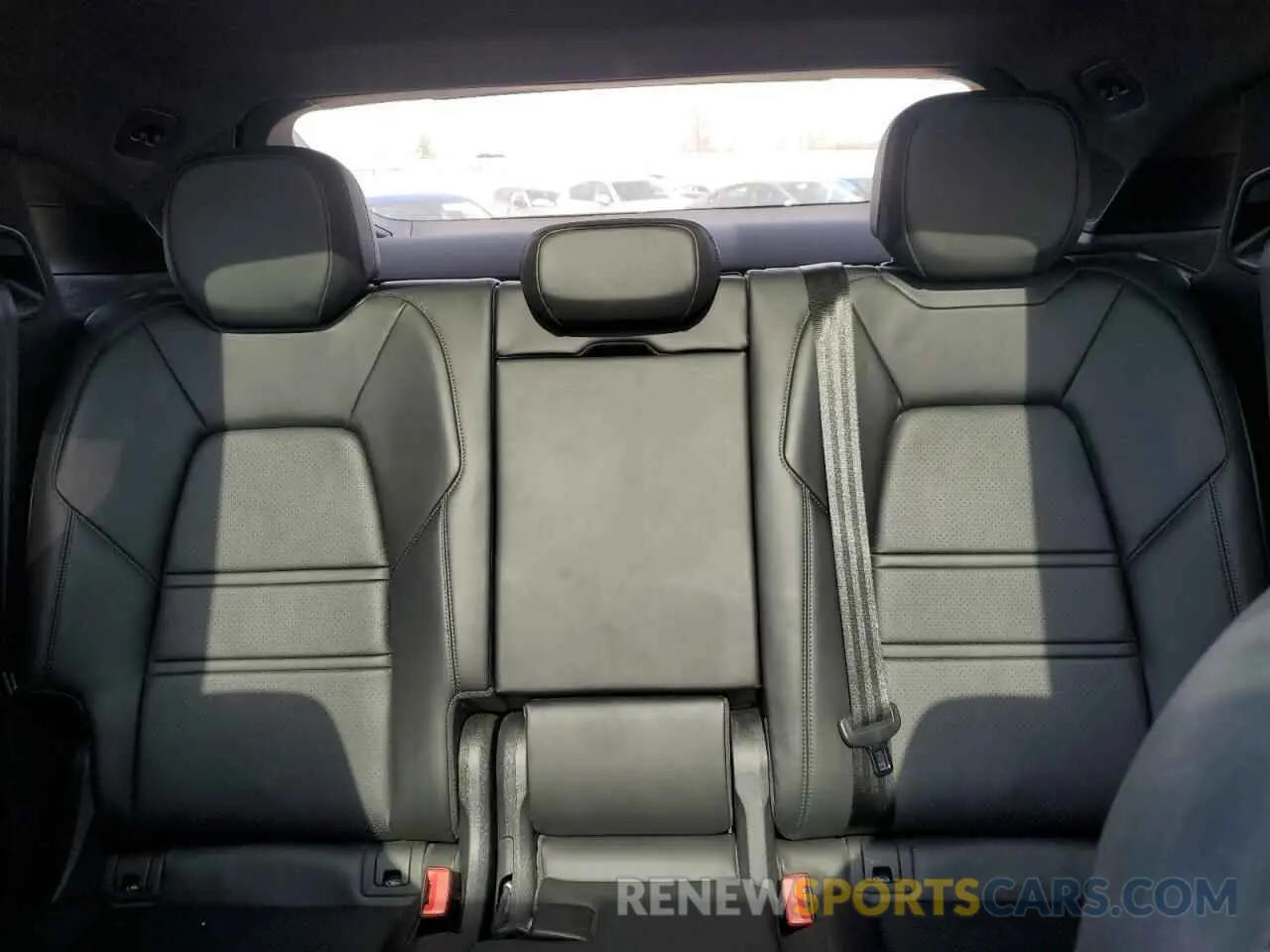 10 Photograph of a damaged car WP1BA2AY5MDA42828 PORSCHE CAYENNE 2021