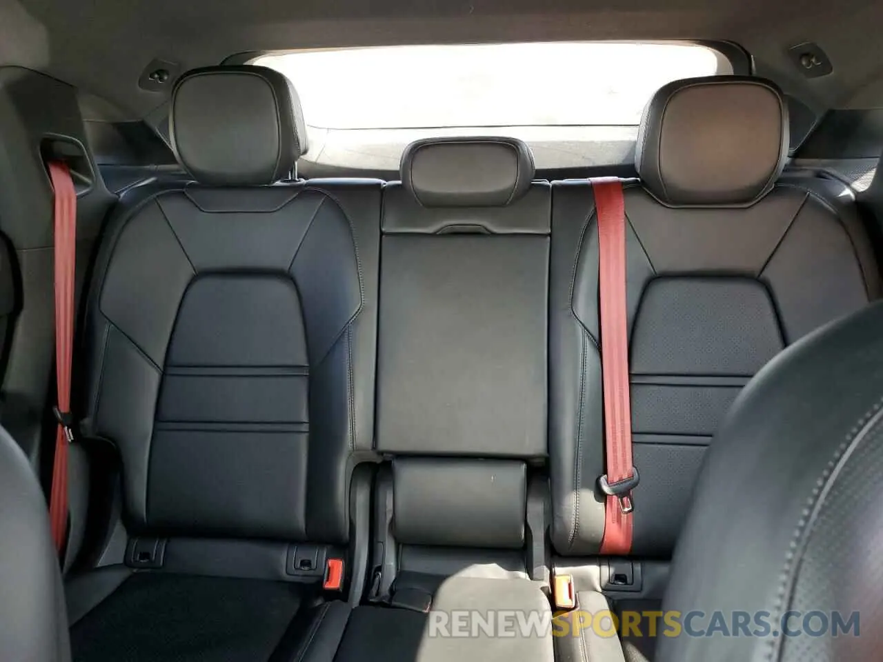 10 Photograph of a damaged car WP1BA2AY5MDA42876 PORSCHE CAYENNE 2021