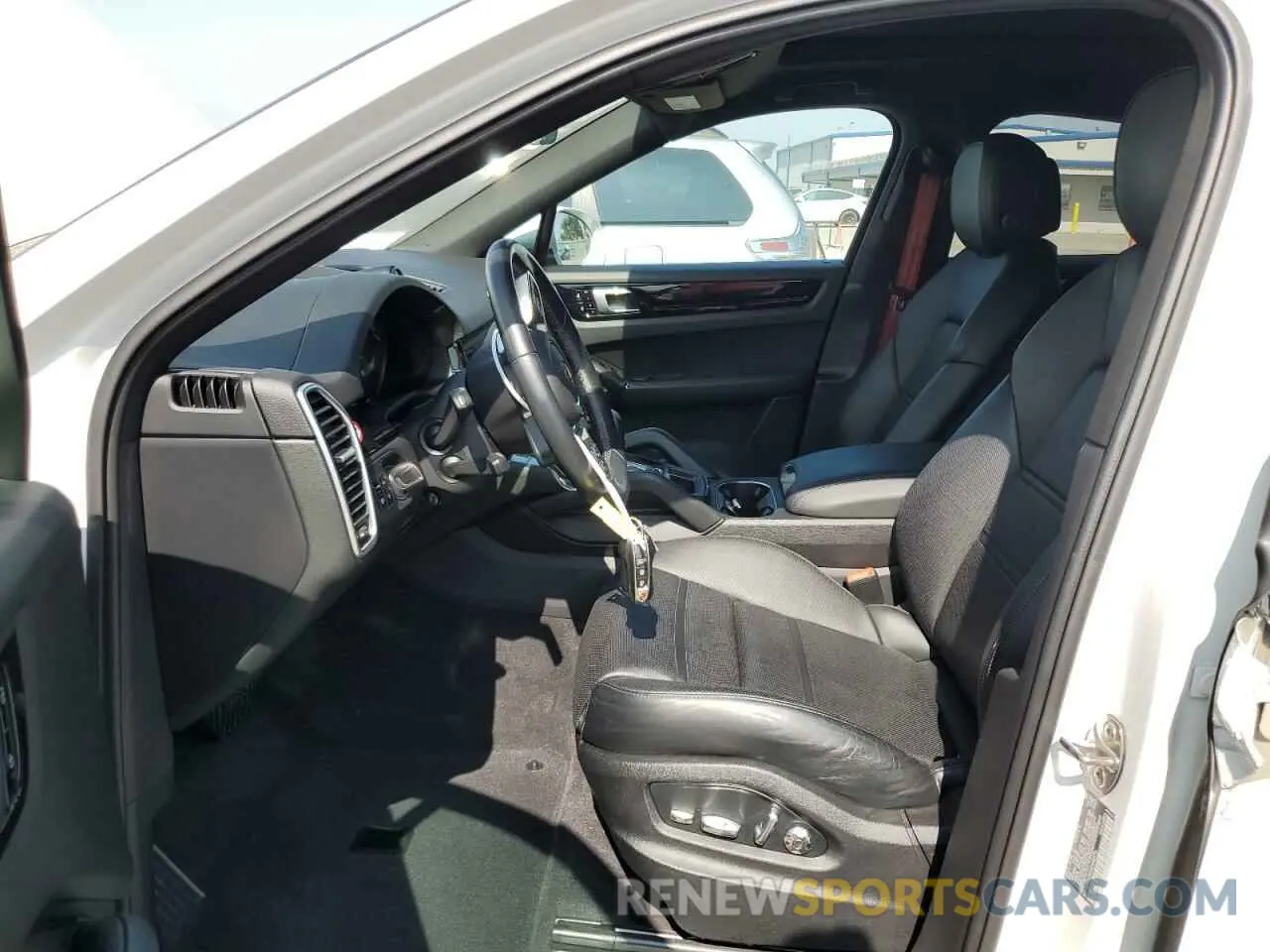 7 Photograph of a damaged car WP1BA2AY5MDA42876 PORSCHE CAYENNE 2021