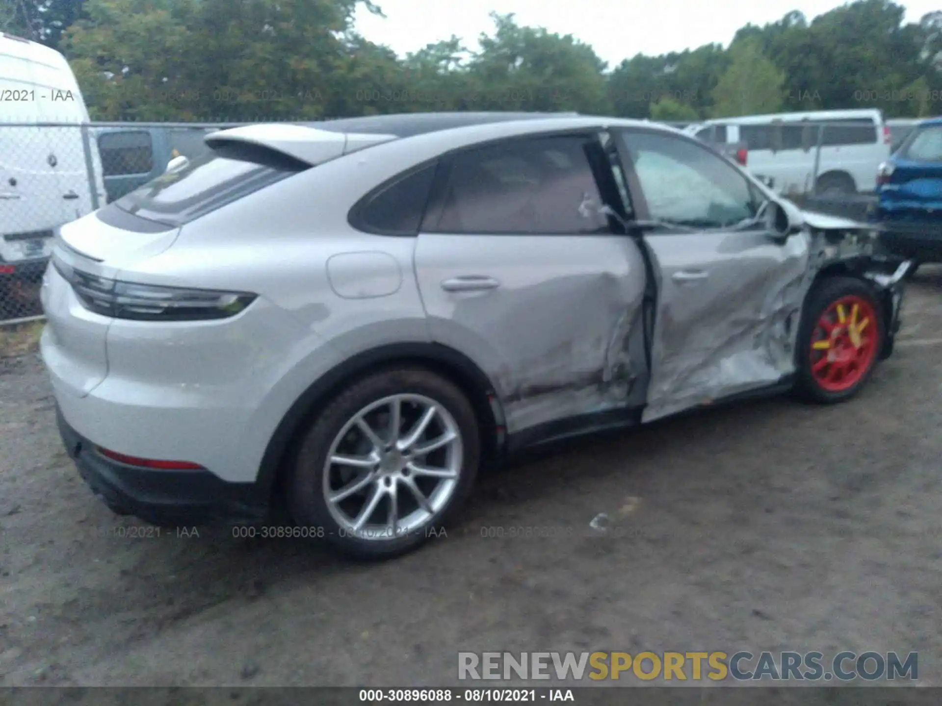 4 Photograph of a damaged car WP1BB2AY5MDA46391 PORSCHE CAYENNE 2021