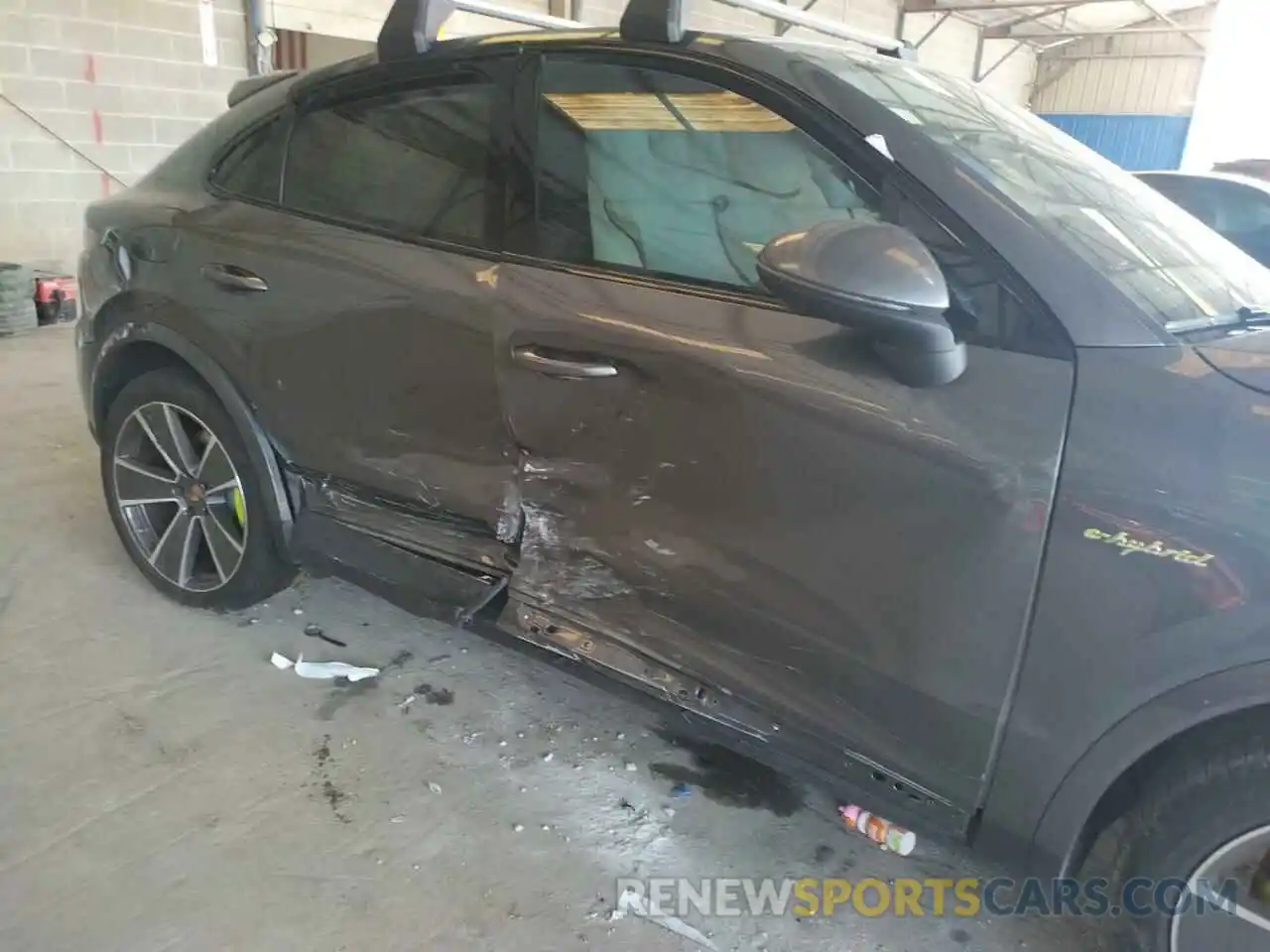 9 Photograph of a damaged car WP1BE2AY1MDA44208 PORSCHE CAYENNE 2021