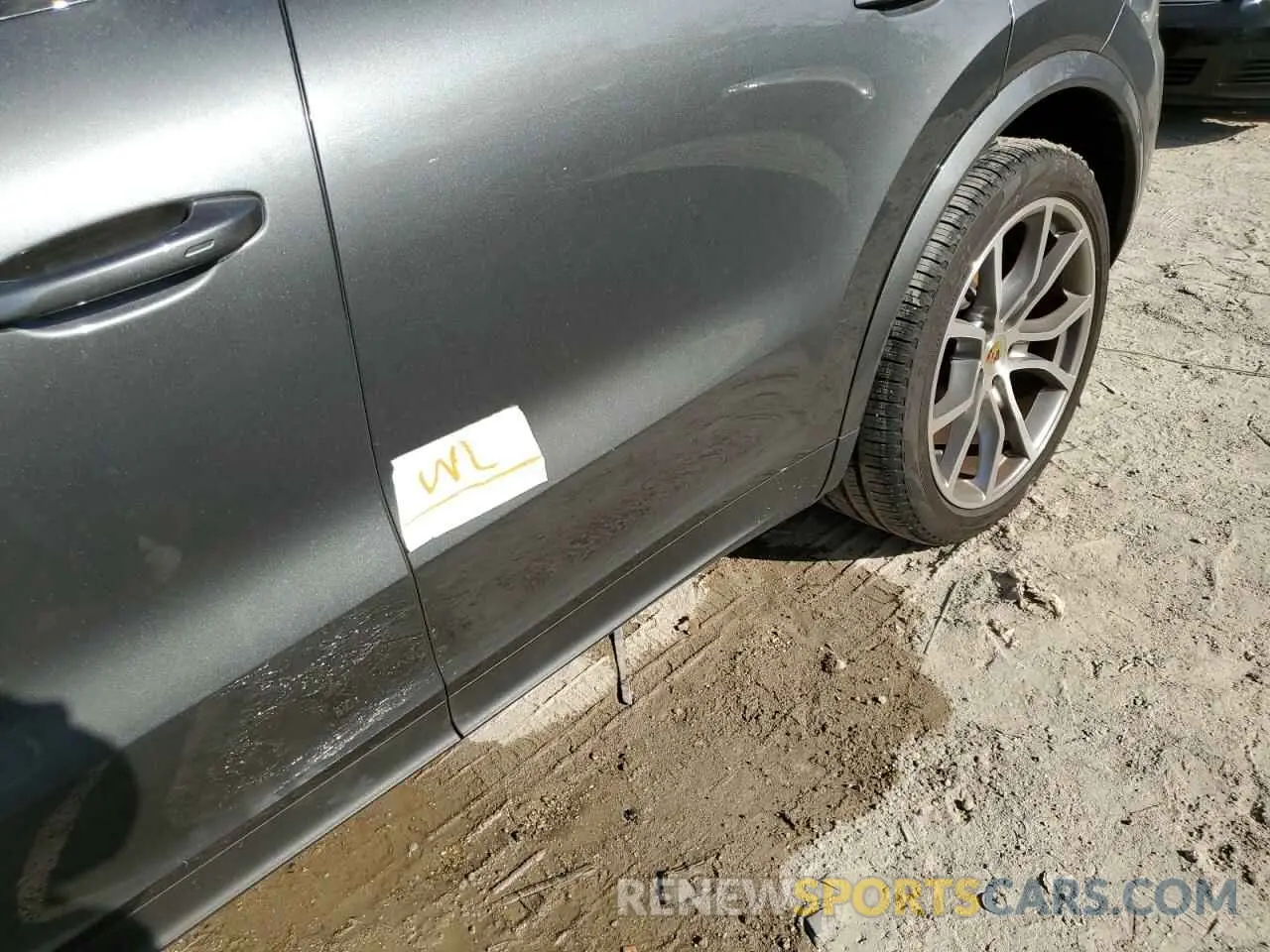 13 Photograph of a damaged car WP1BE2AY9MDA44196 PORSCHE CAYENNE 2021
