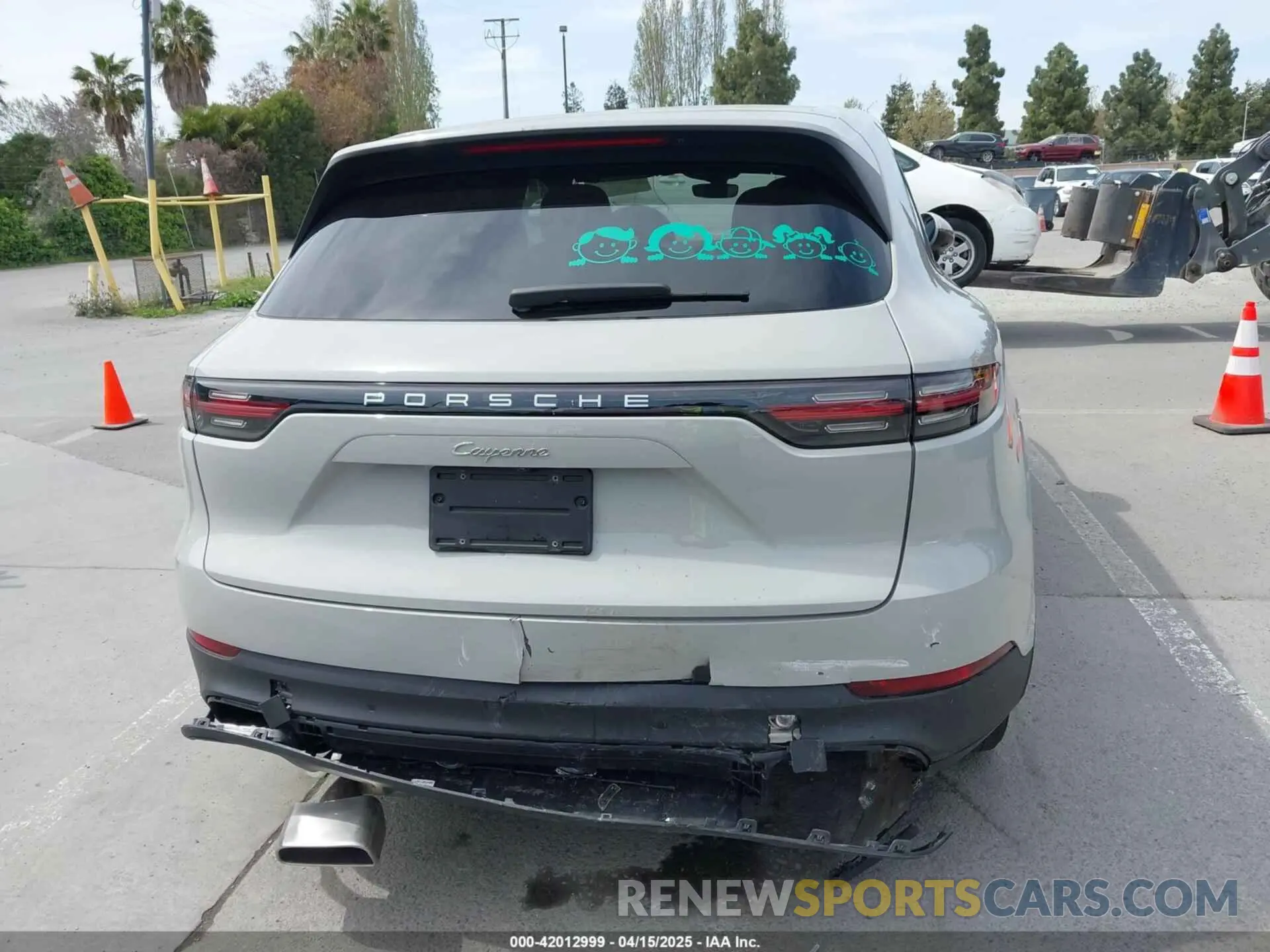 16 Photograph of a damaged car WP1AA2AY0NDA03531 PORSCHE CAYENNE 2022