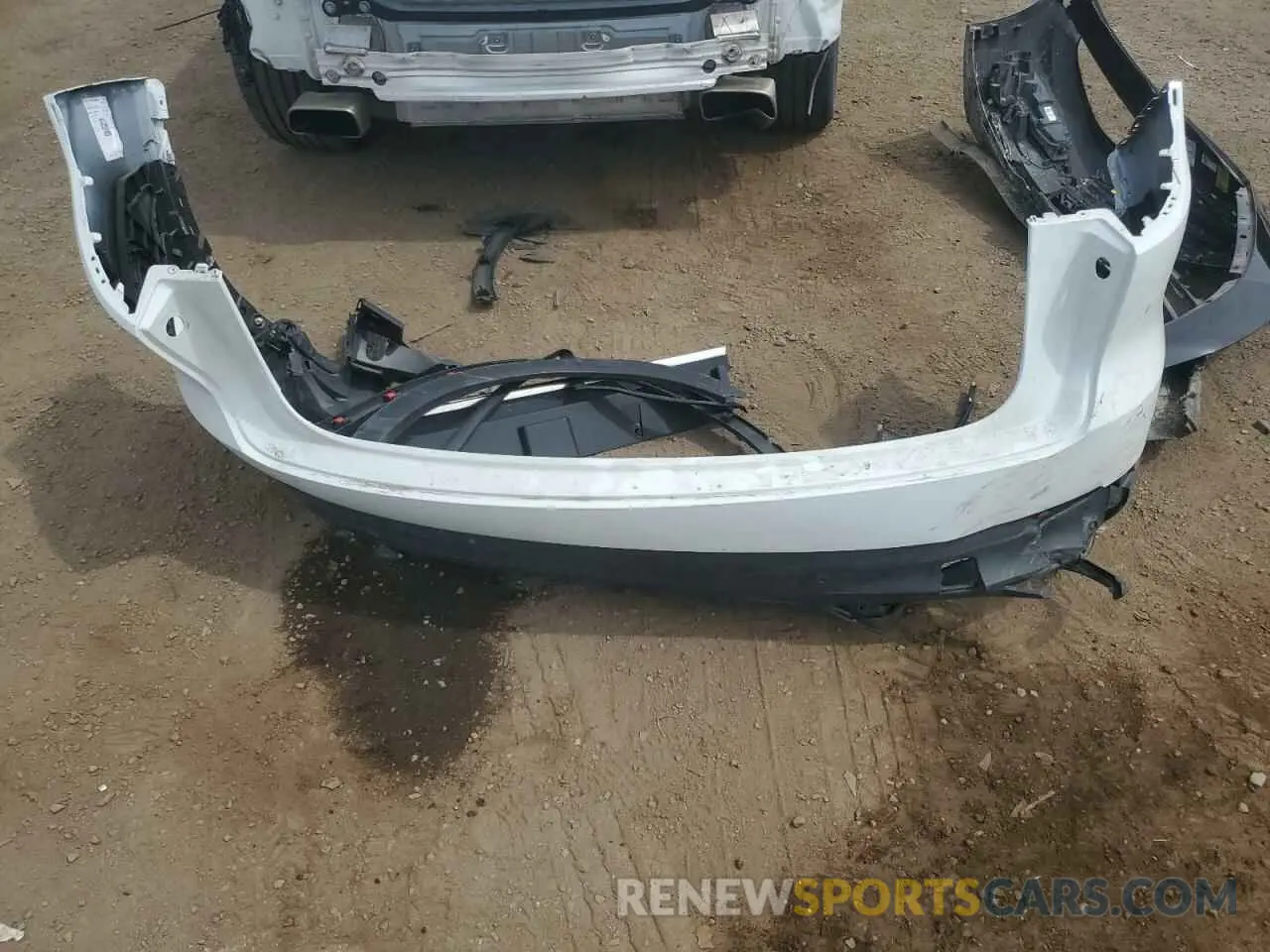 13 Photograph of a damaged car WP1AA2AY2NDA04695 PORSCHE CAYENNE 2022