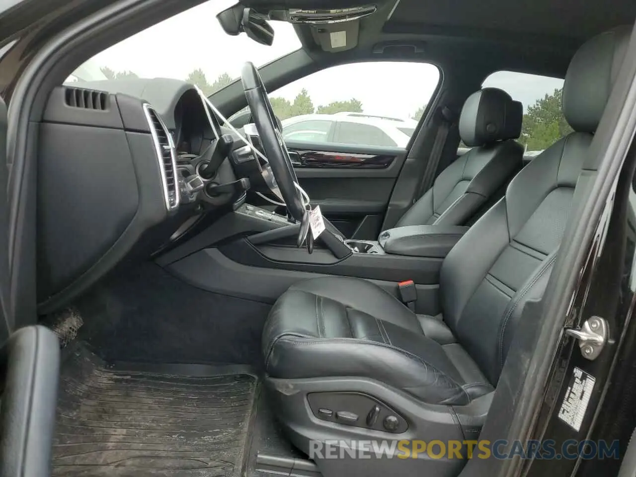 7 Photograph of a damaged car WP1AA2AY7NDA00593 PORSCHE CAYENNE 2022