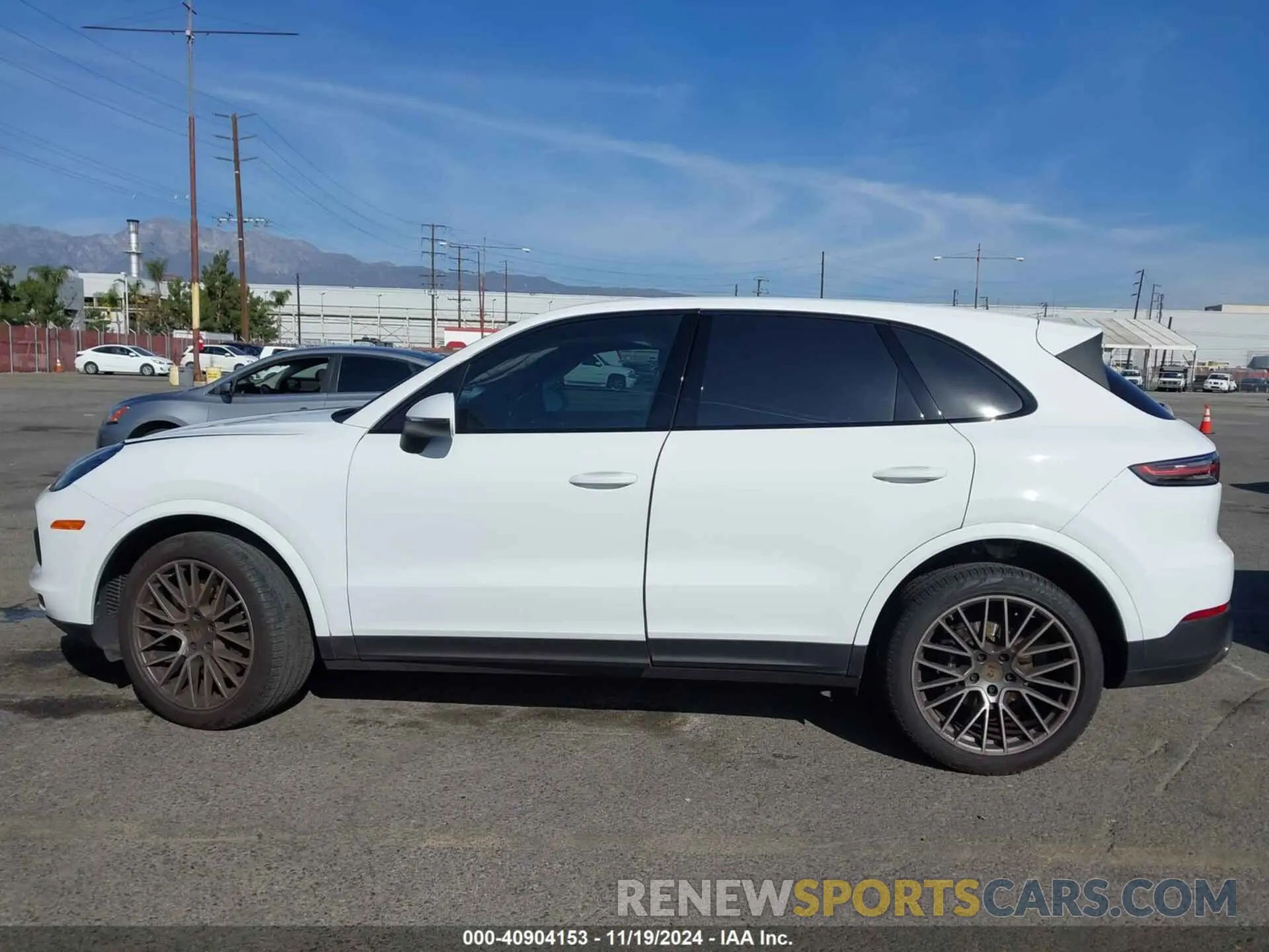 14 Photograph of a damaged car WP1AA2AY9NDA06671 PORSCHE CAYENNE 2022