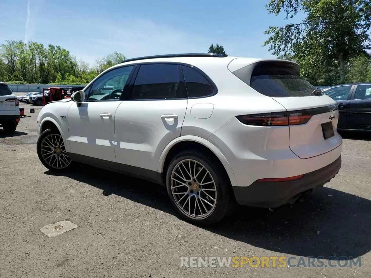 2 Photograph of a damaged car WP1AE2AY2NDA26913 PORSCHE CAYENNE 2022
