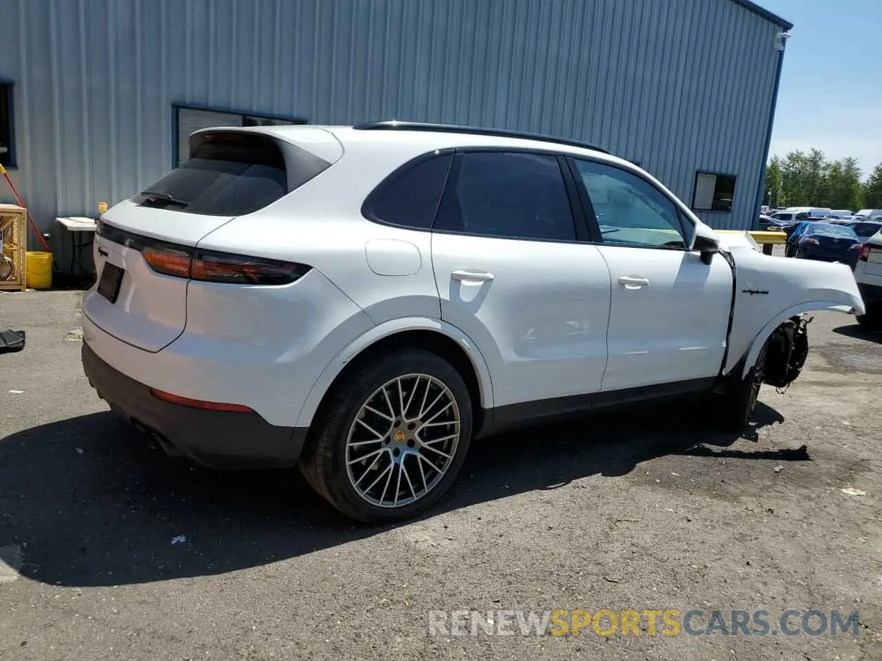 3 Photograph of a damaged car WP1AE2AY2NDA26913 PORSCHE CAYENNE 2022