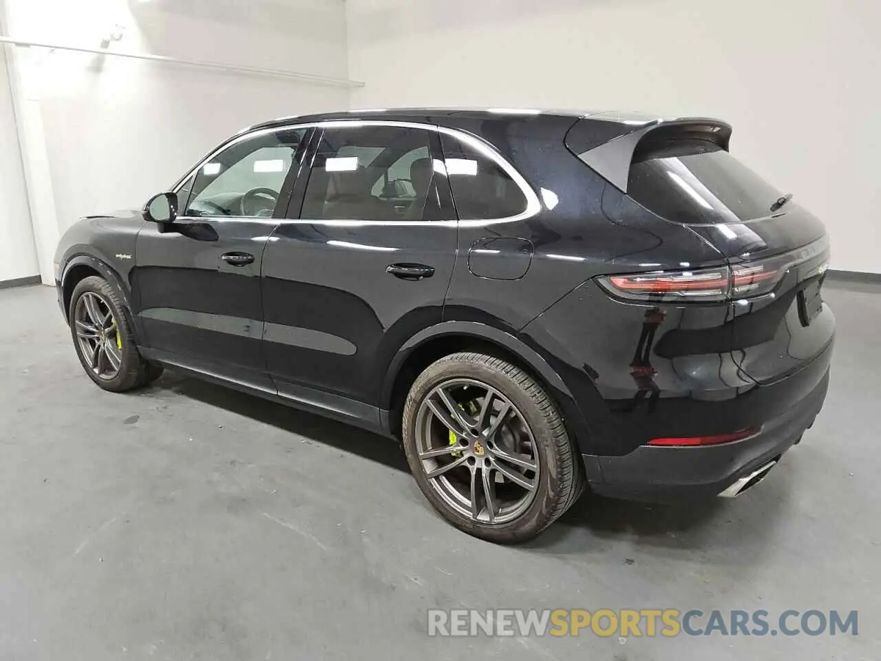 2 Photograph of a damaged car WP1AE2AYXNDA26643 PORSCHE CAYENNE 2022