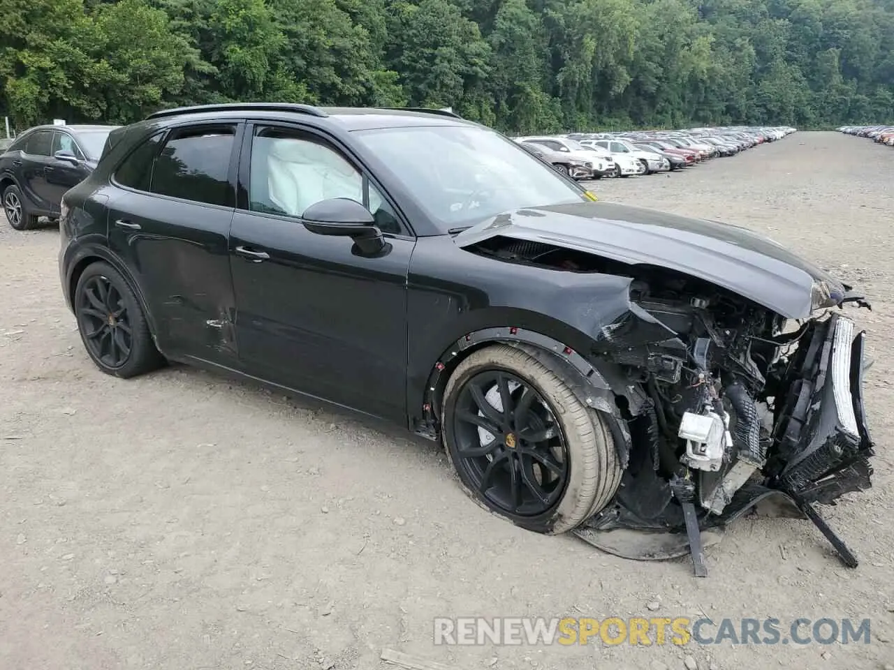 4 Photograph of a damaged car WP1AF2AY6NDA44196 PORSCHE CAYENNE 2022