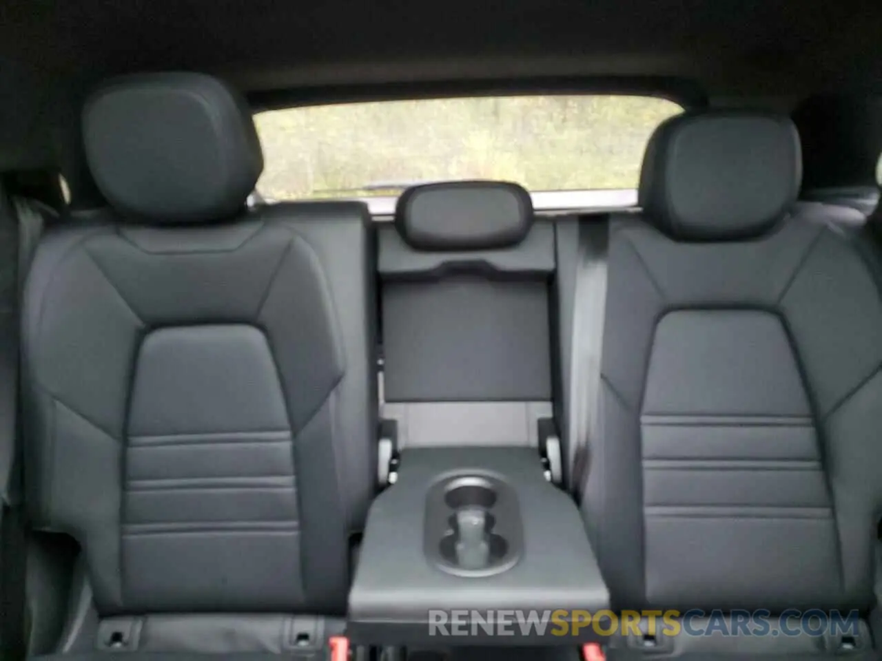 10 Photograph of a damaged car WP1AG2AY2NDA38408 PORSCHE CAYENNE 2022