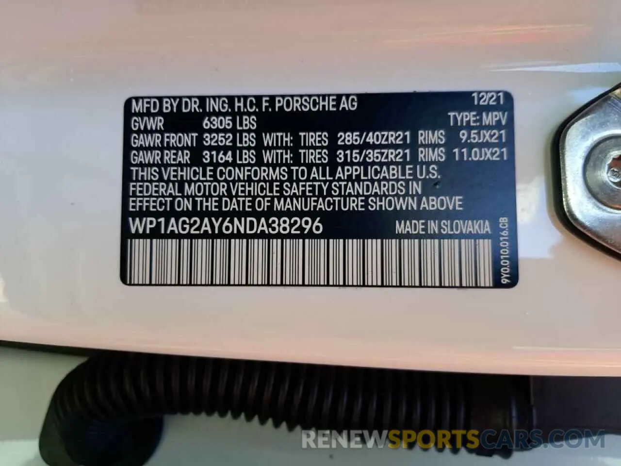 10 Photograph of a damaged car WP1AG2AY6NDA38296 PORSCHE CAYENNE 2022