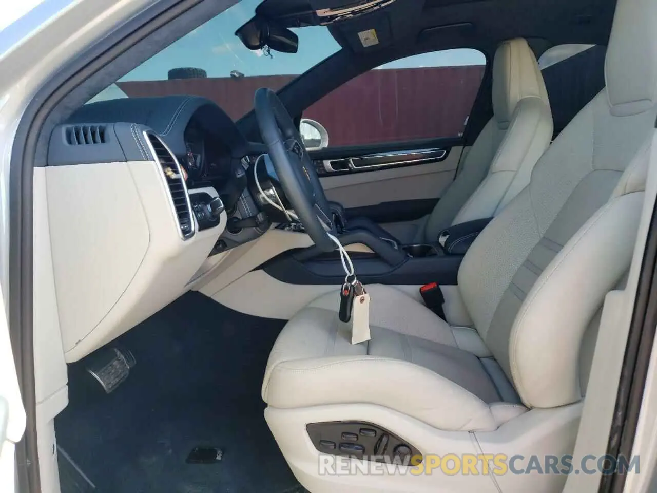 7 Photograph of a damaged car WP1BG2AY4NDA56056 PORSCHE CAYENNE 2022
