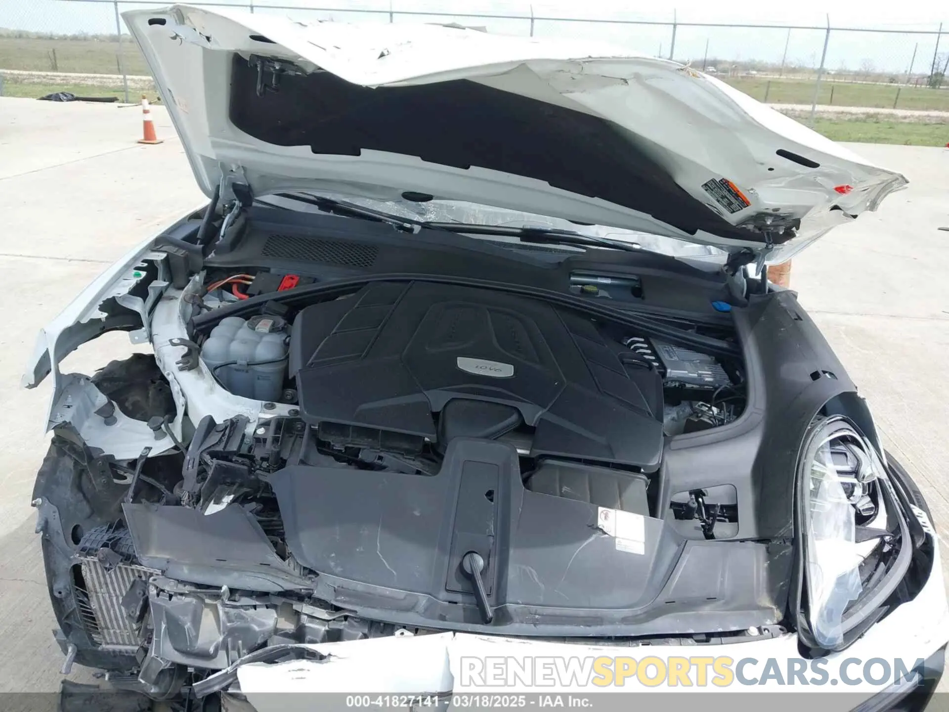 10 Photograph of a damaged car WP1AA2AY0PDA06402 PORSCHE CAYENNE 2023