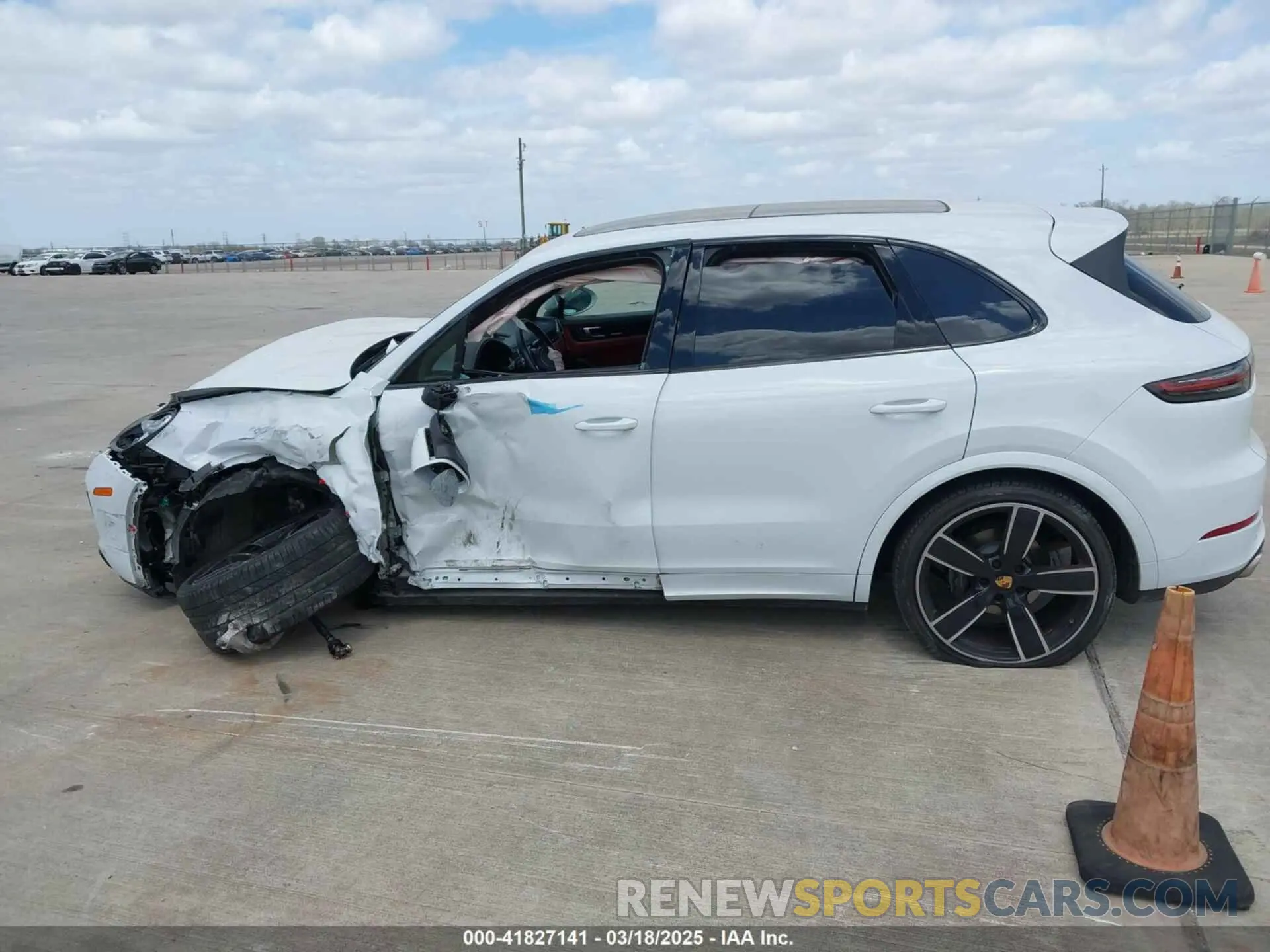 14 Photograph of a damaged car WP1AA2AY0PDA06402 PORSCHE CAYENNE 2023