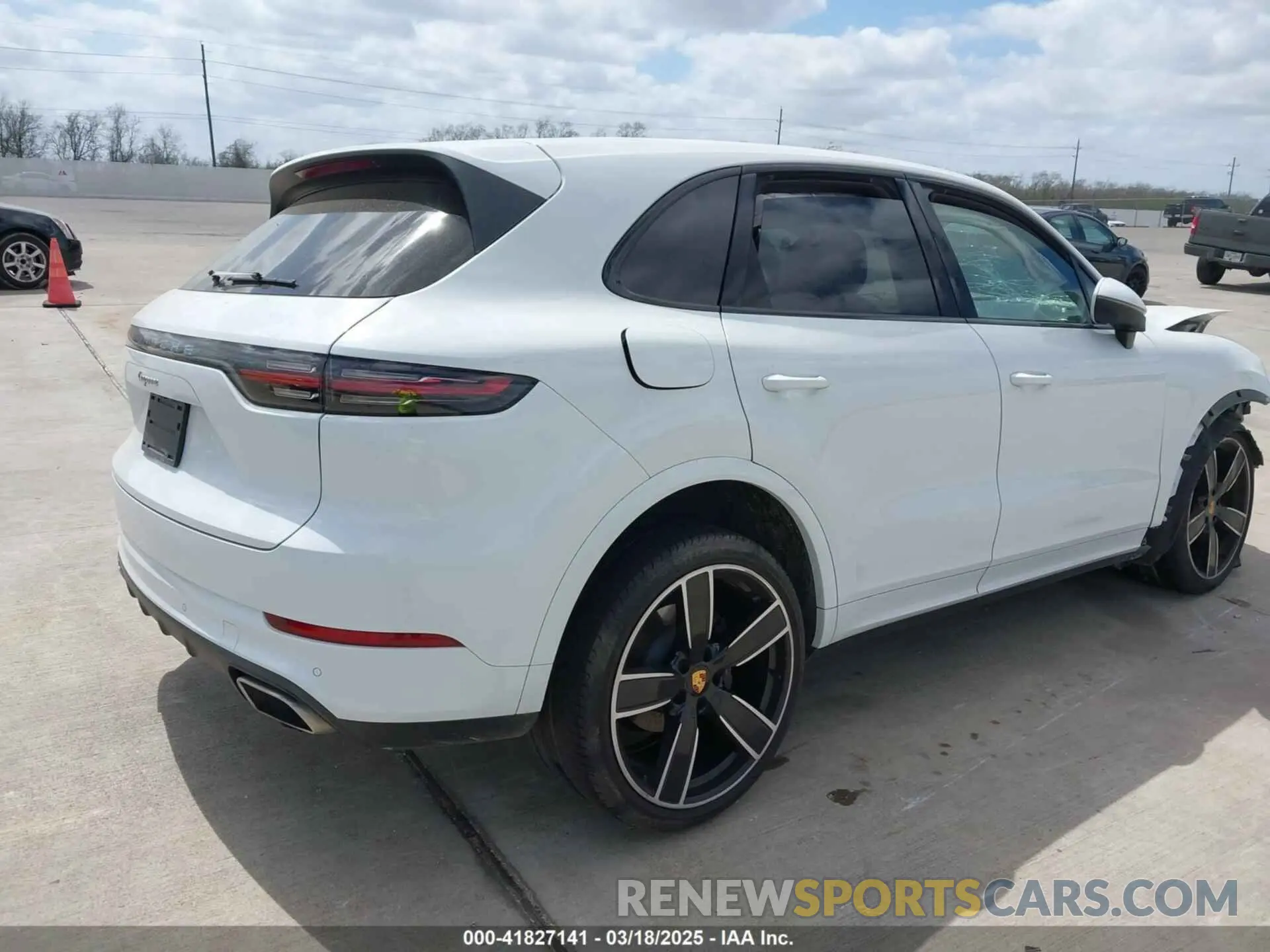 4 Photograph of a damaged car WP1AA2AY0PDA06402 PORSCHE CAYENNE 2023