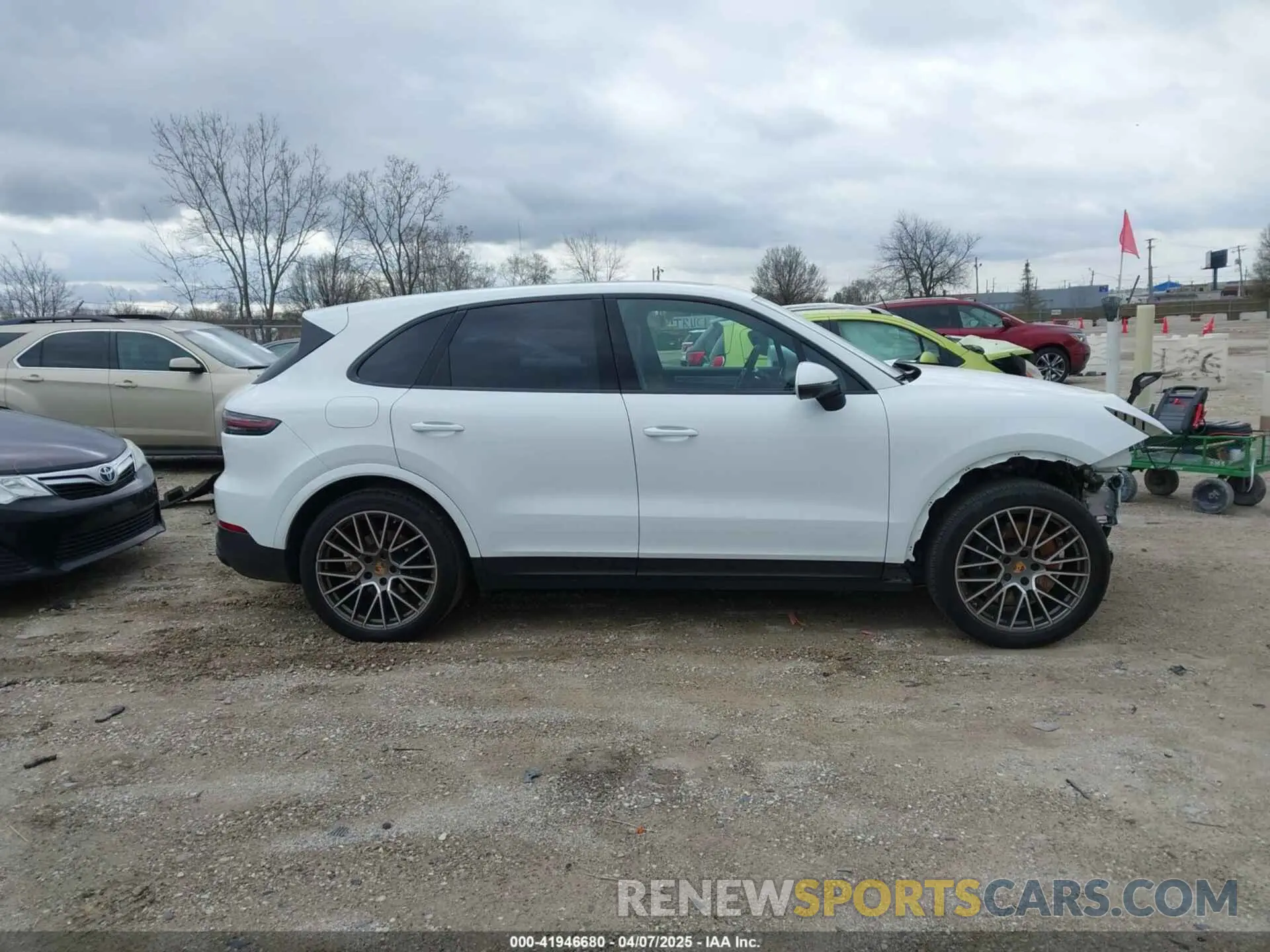 14 Photograph of a damaged car WP1AA2AY1PDA01984 PORSCHE CAYENNE 2023