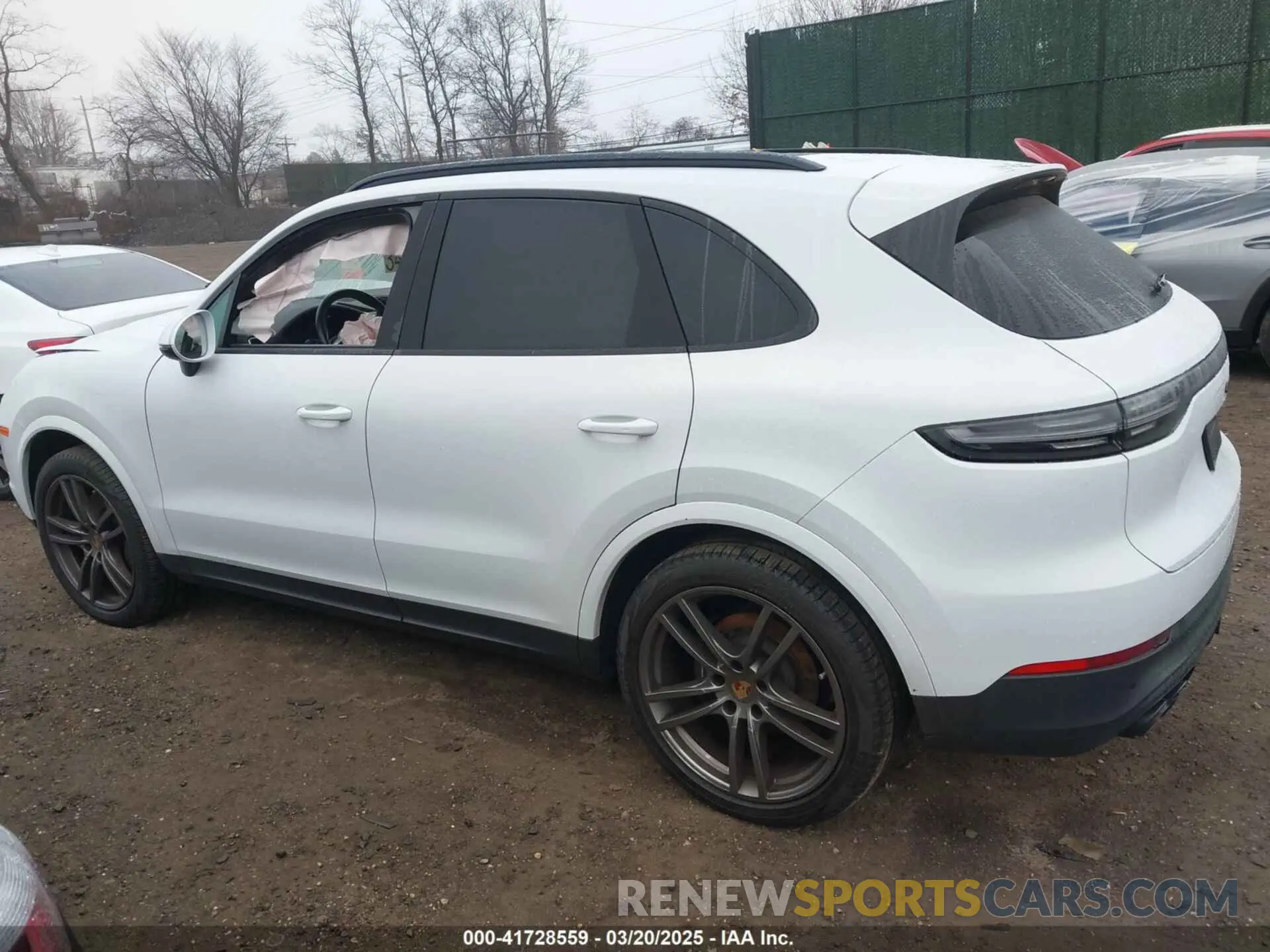 14 Photograph of a damaged car WP1AA2AY4PDA04474 PORSCHE CAYENNE 2023