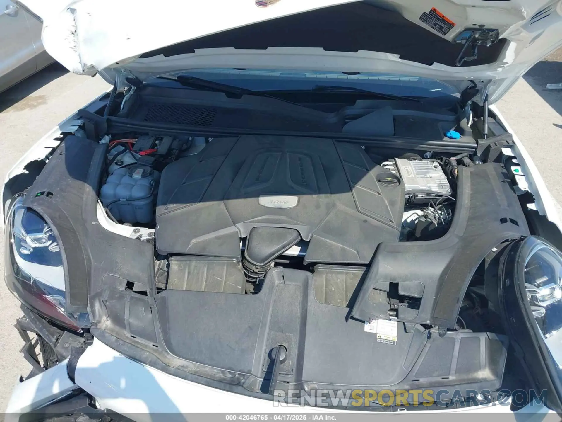 10 Photograph of a damaged car WP1AA2AY5PDA03348 PORSCHE CAYENNE 2023