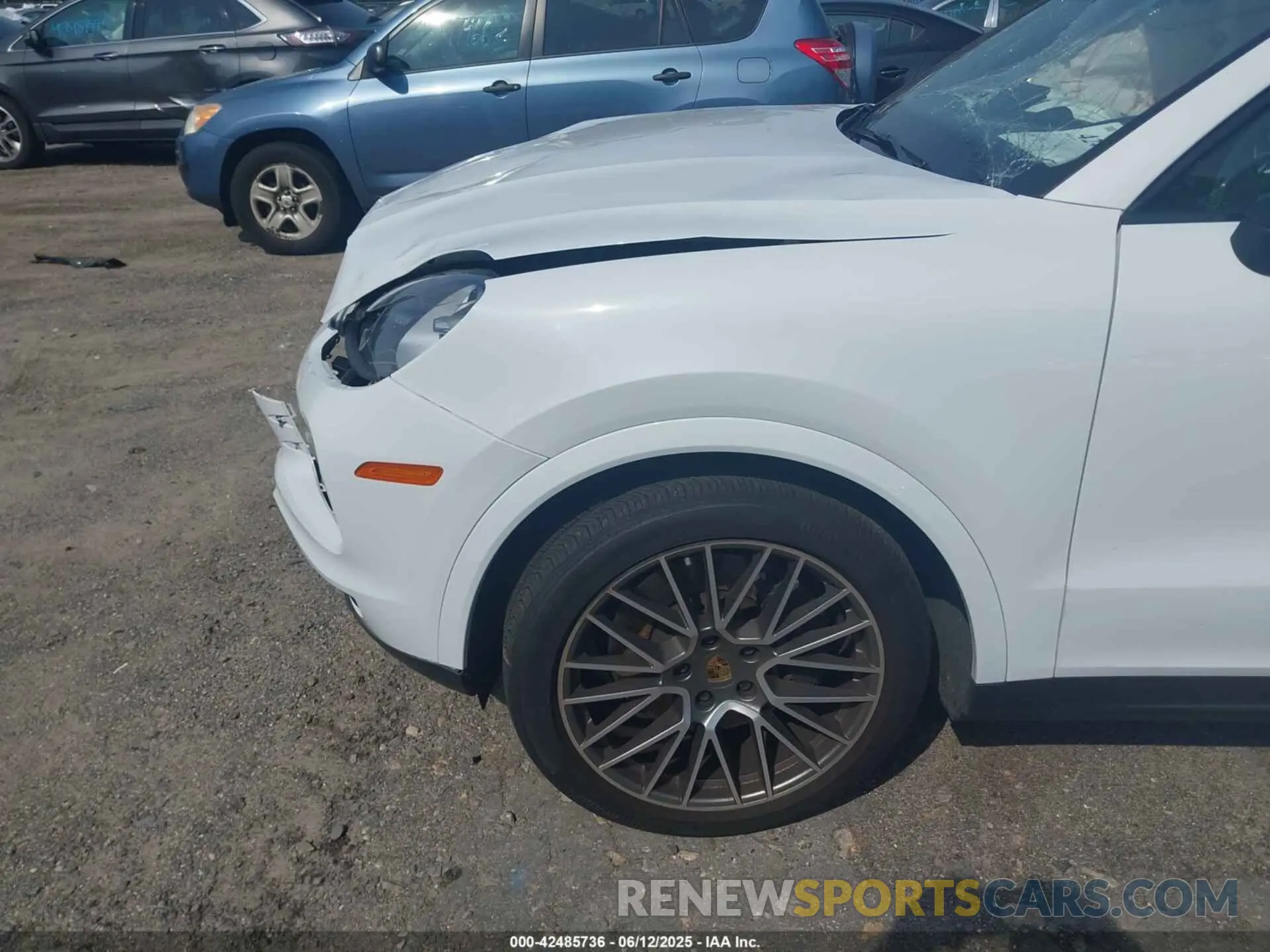 19 Photograph of a damaged car WP1AA2AY8PDA01206 PORSCHE CAYENNE 2023