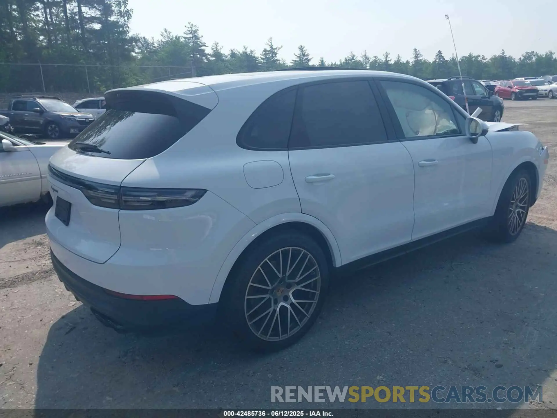 4 Photograph of a damaged car WP1AA2AY8PDA01206 PORSCHE CAYENNE 2023