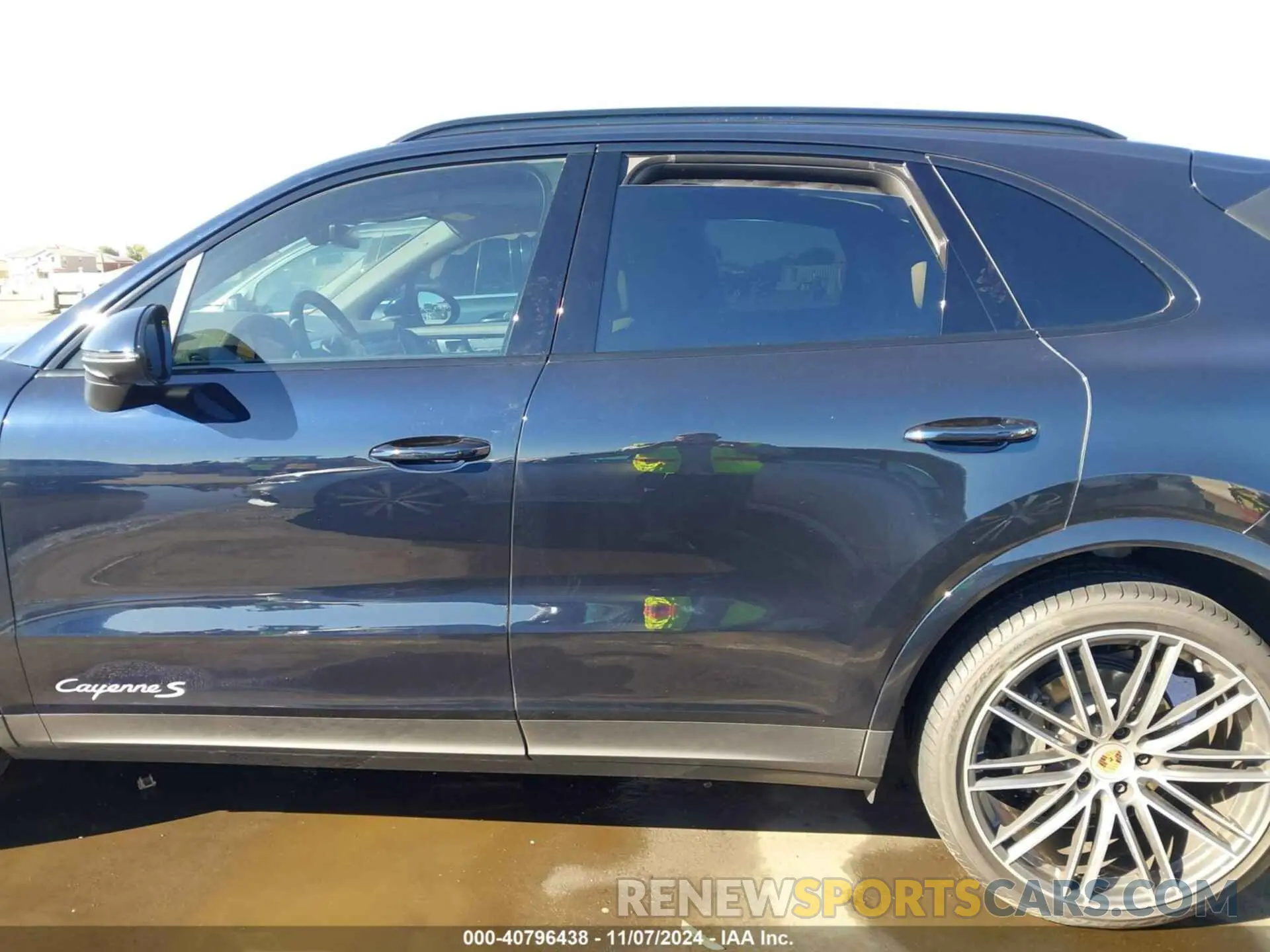 14 Photograph of a damaged car WP1AB2AY3PDA15222 PORSCHE CAYENNE 2023