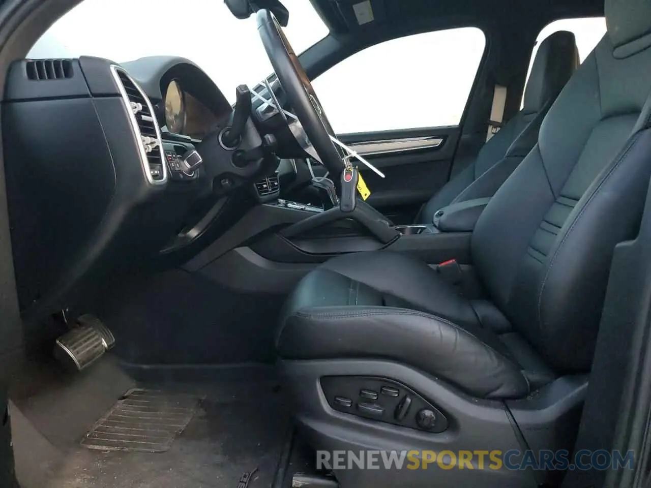 7 Photograph of a damaged car WP1AB2AY8PDA15250 PORSCHE CAYENNE 2023