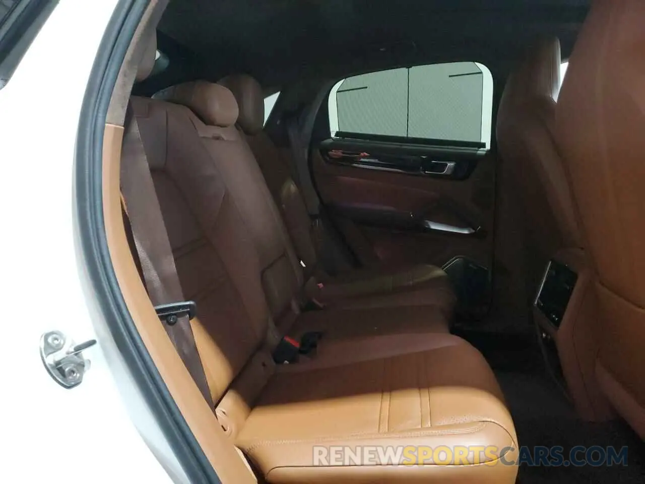 10 Photograph of a damaged car WP1BF2AY0PDA35128 PORSCHE CAYENNE 2023