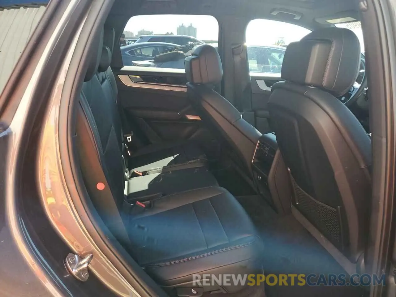 11 Photograph of a damaged car WP1AA2AY0RDA11814 PORSCHE CAYENNE 2024