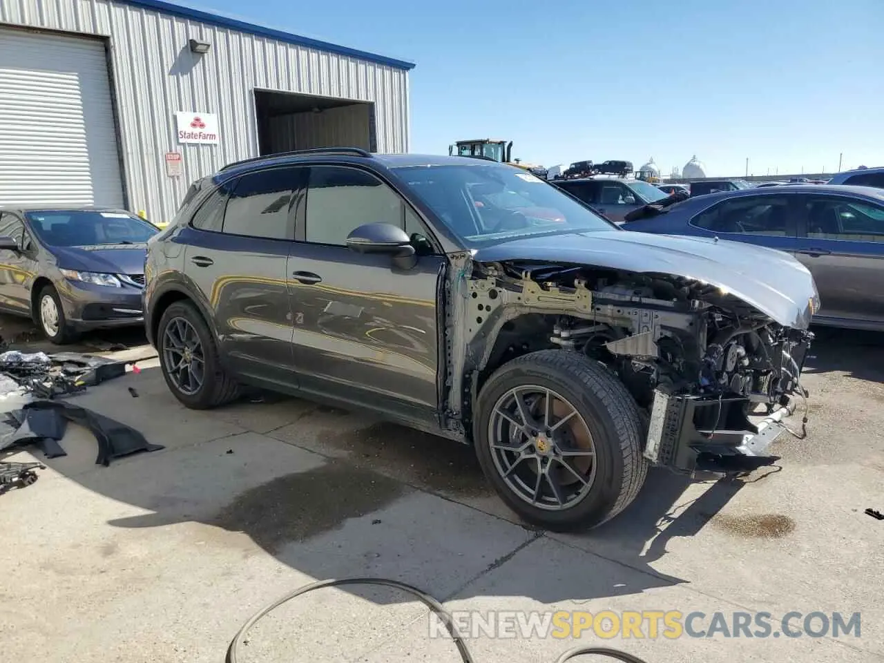 4 Photograph of a damaged car WP1AA2AY0RDA11814 PORSCHE CAYENNE 2024