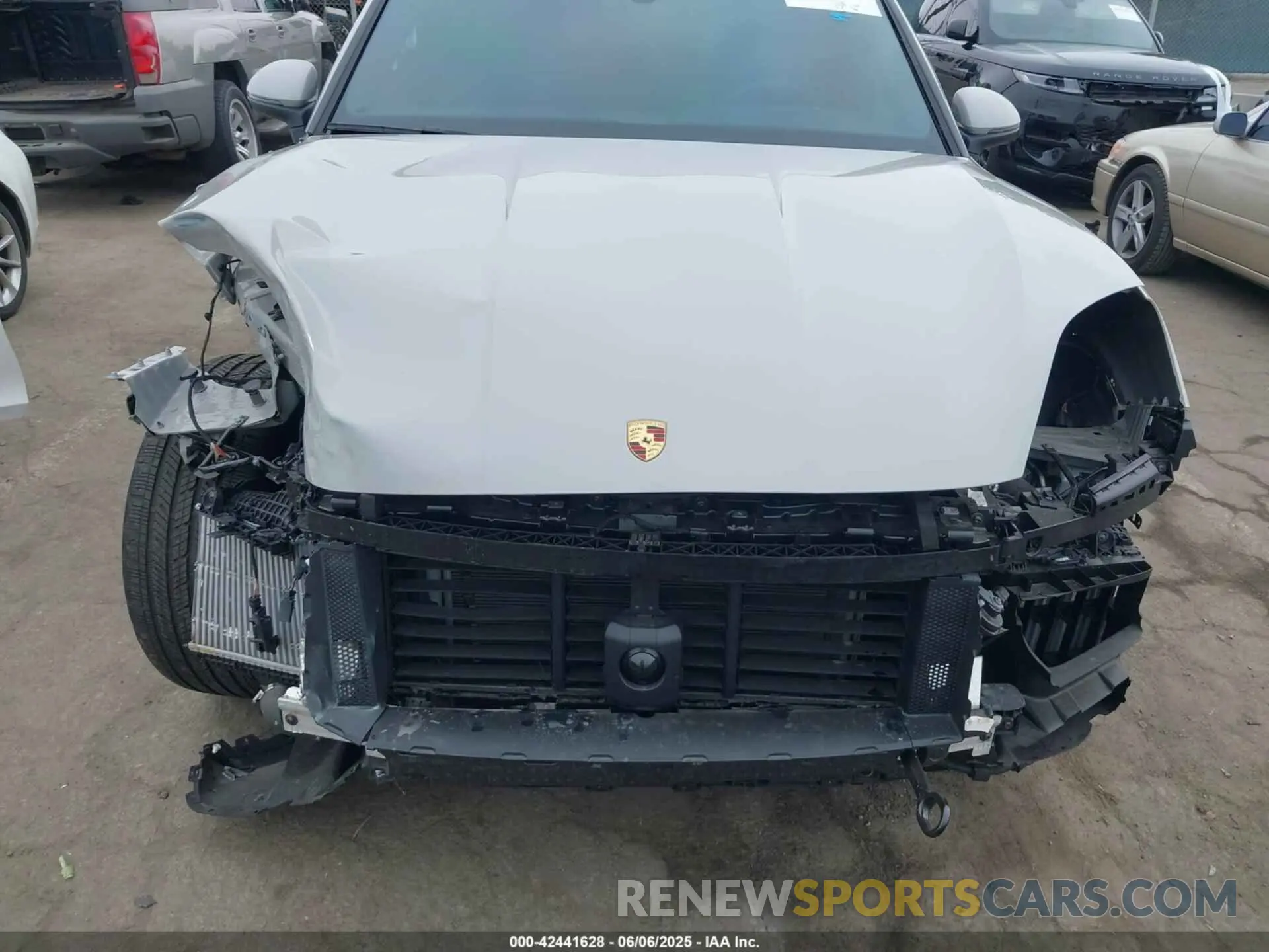 6 Photograph of a damaged car WP1AA2AY0RDA14504 PORSCHE CAYENNE 2024