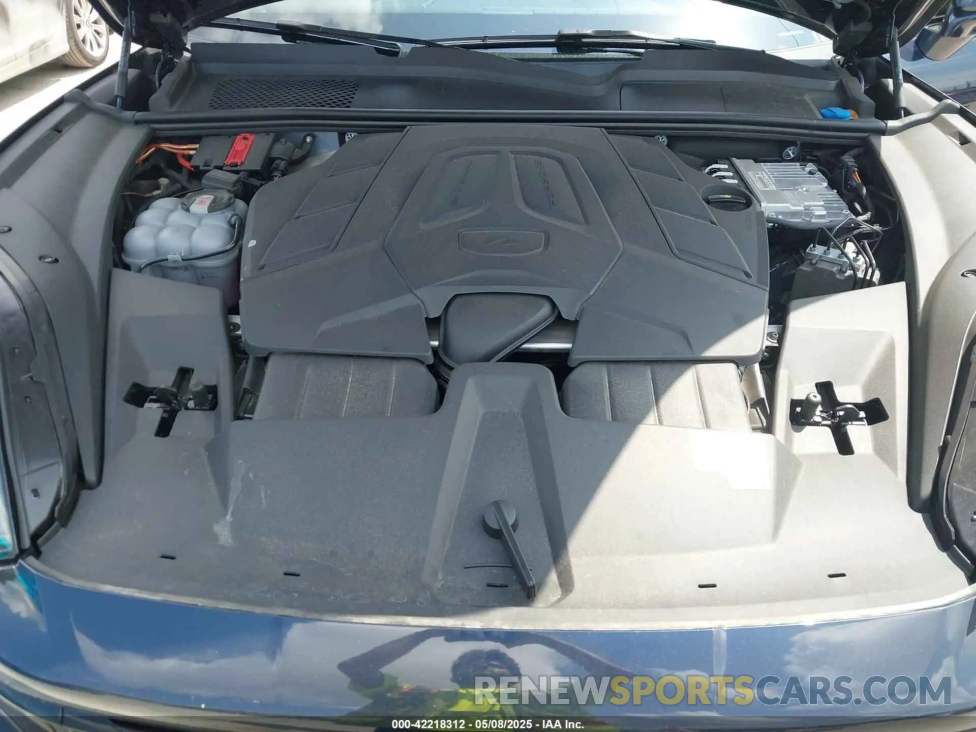 10 Photograph of a damaged car WP1AA2AY2RDA02192 PORSCHE CAYENNE 2024
