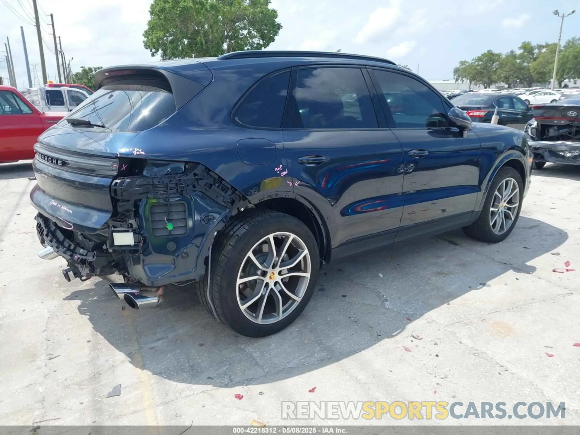 4 Photograph of a damaged car WP1AA2AY2RDA02192 PORSCHE CAYENNE 2024