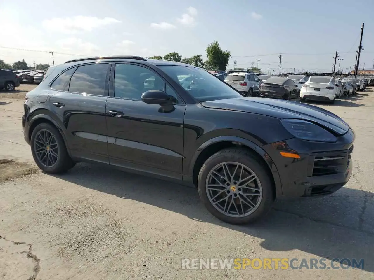 4 Photograph of a damaged car WP1AA2AY2RDA03634 PORSCHE CAYENNE 2024