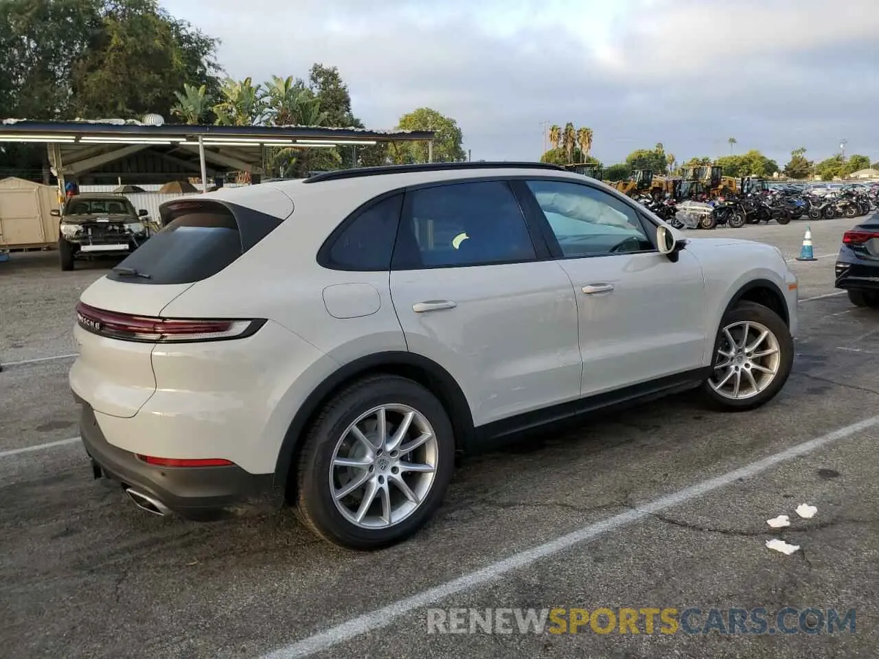 3 Photograph of a damaged car WP1AA2AY4RDA10228 PORSCHE CAYENNE 2024