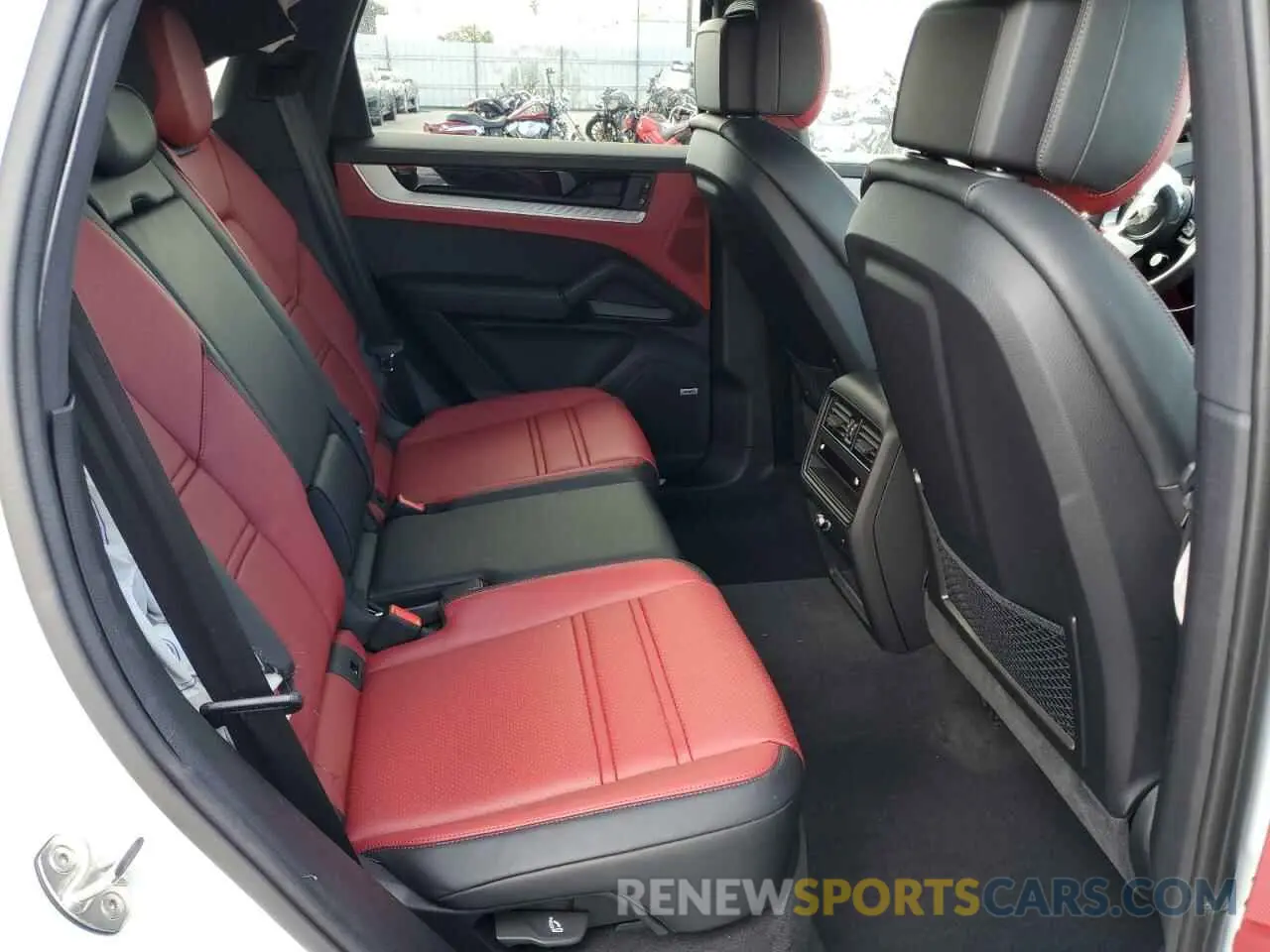 11 Photograph of a damaged car WP1AA2AY5RDA12912 PORSCHE CAYENNE 2024