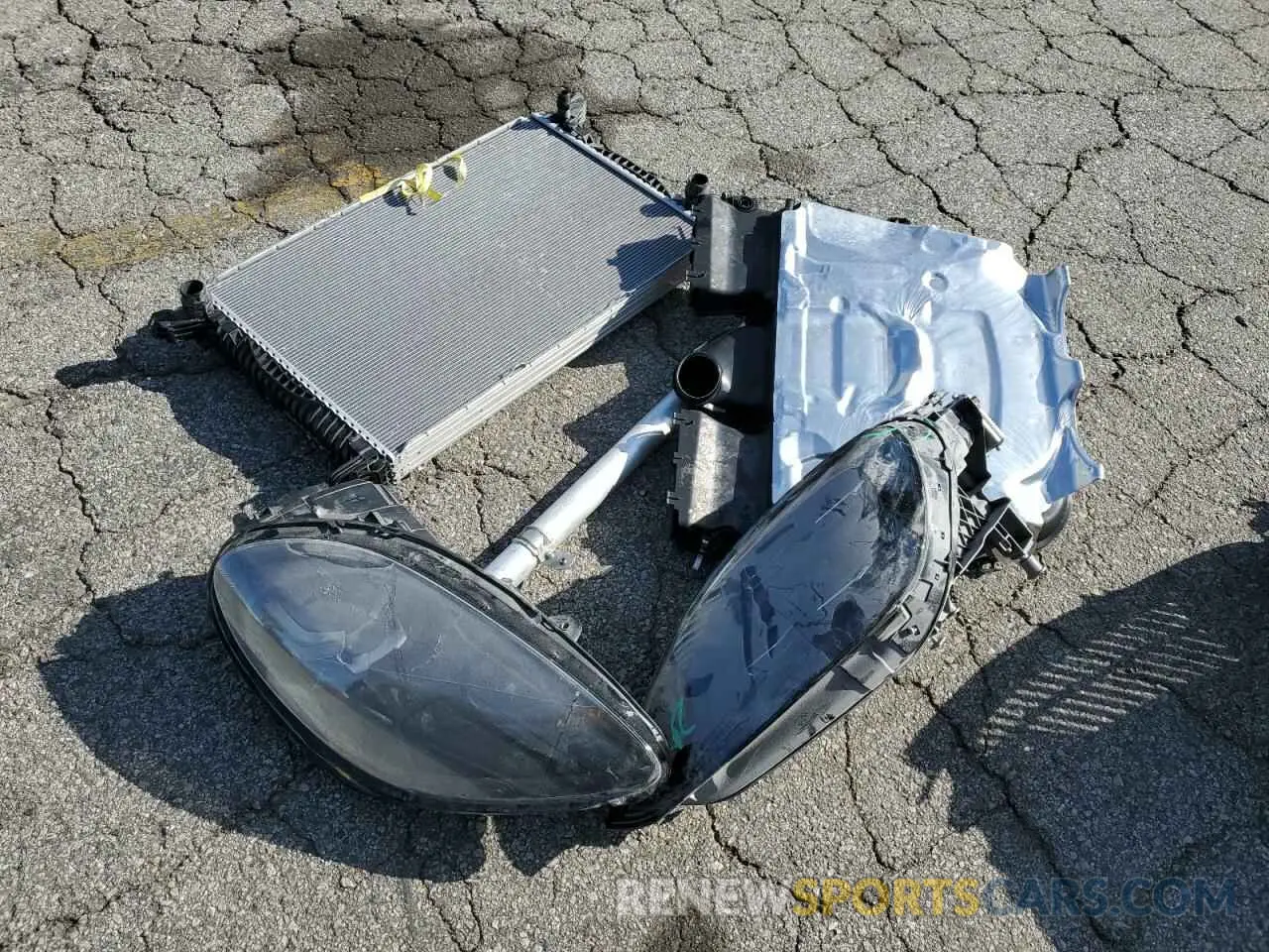 15 Photograph of a damaged car WP1AA2AY5RDA13168 PORSCHE CAYENNE 2024