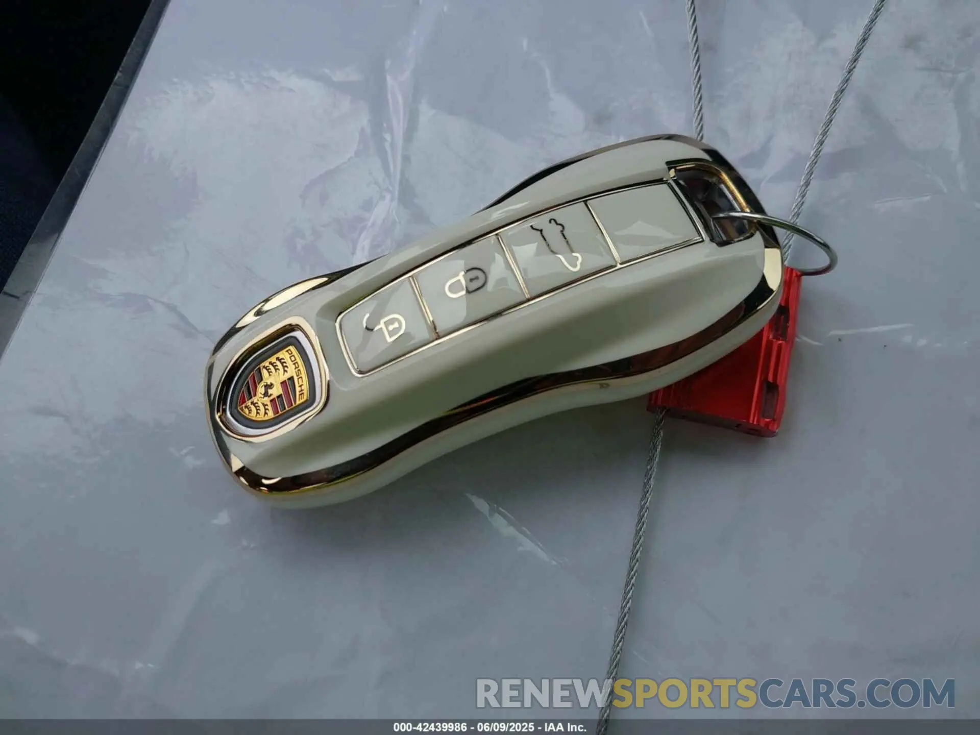 11 Photograph of a damaged car WP1AA2AY6RDA14314 PORSCHE CAYENNE 2024