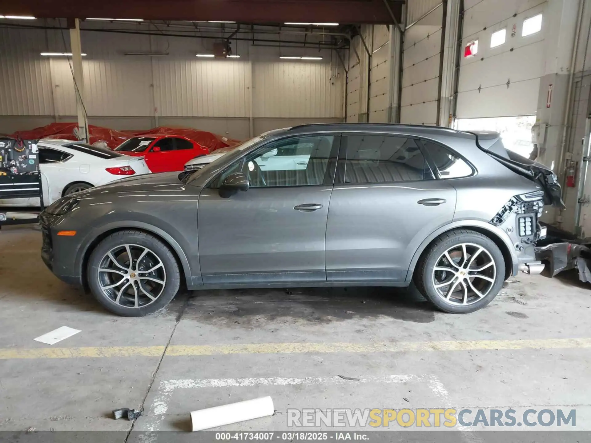 15 Photograph of a damaged car WP1AL2AY1RDA34013 PORSCHE CAYENNE 2024