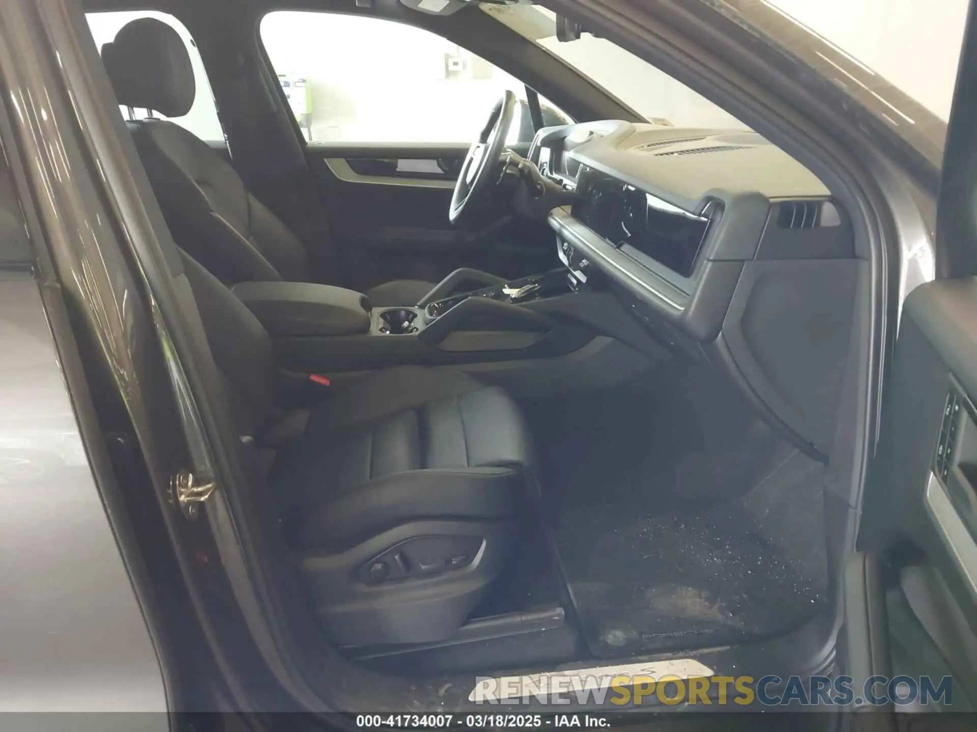 5 Photograph of a damaged car WP1AL2AY1RDA34013 PORSCHE CAYENNE 2024