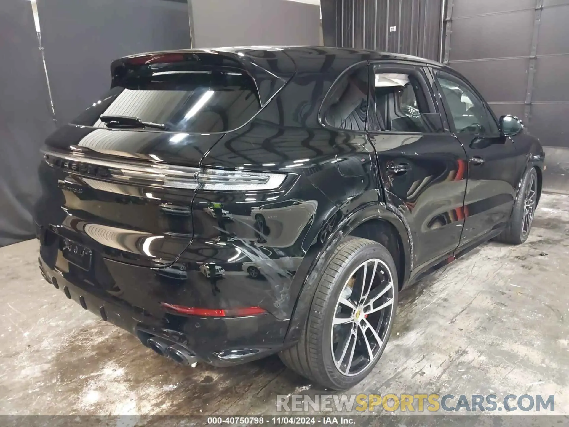 4 Photograph of a damaged car WP1AL2AY3RDA32831 PORSCHE CAYENNE 2024