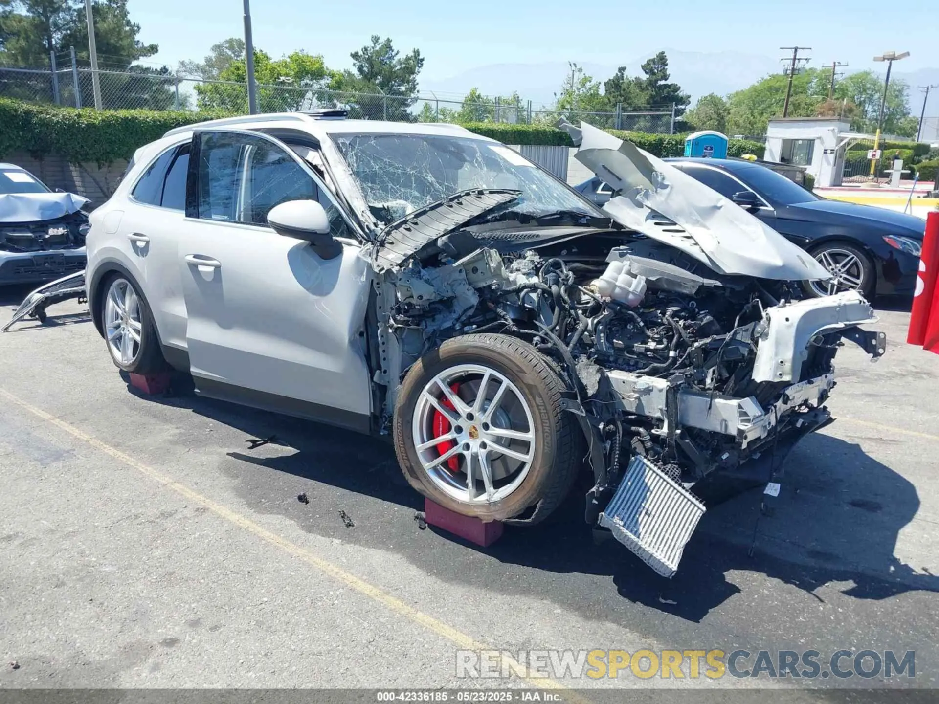 1 Photograph of a damaged car WP1AL2AYXRDA35628 PORSCHE CAYENNE 2024
