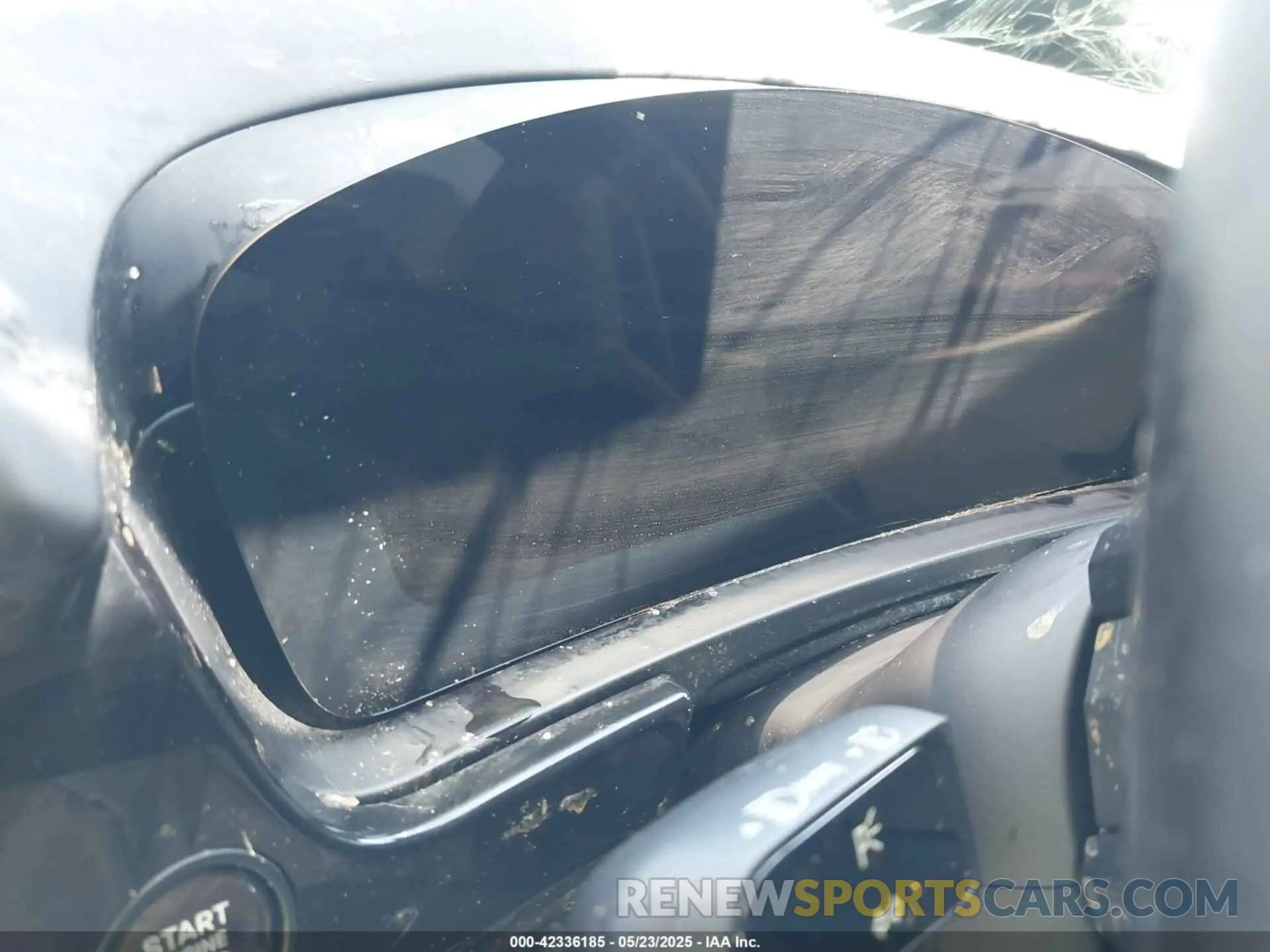 16 Photograph of a damaged car WP1AL2AYXRDA35628 PORSCHE CAYENNE 2024